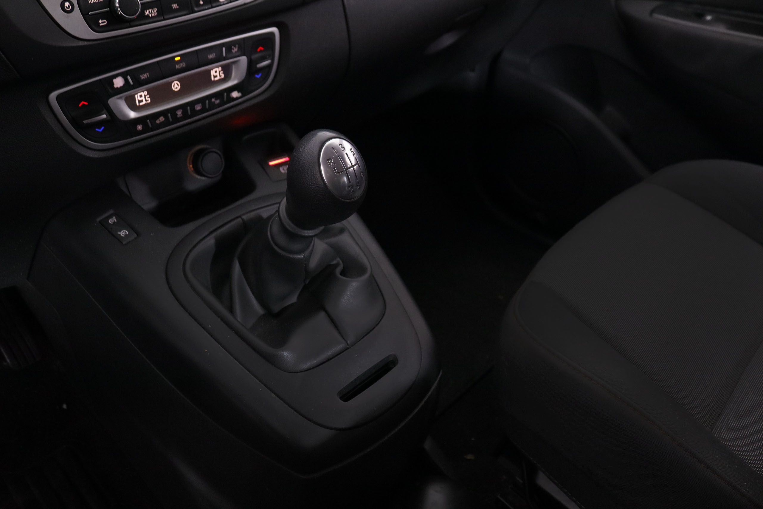 Renault Scenic 1.5 DCI ENERGY 110CV 5P # BLUETOOTH foto 19