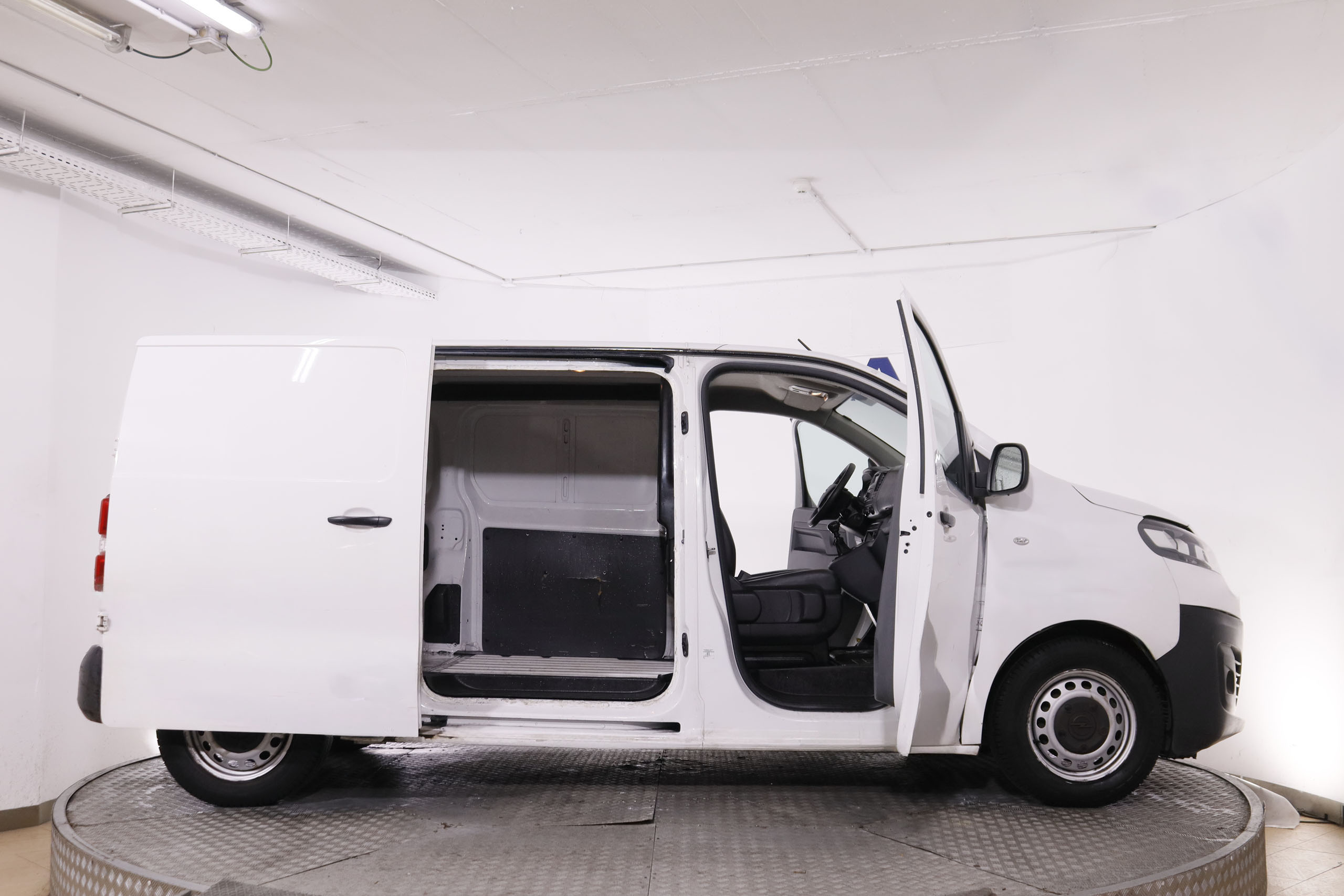 Opel Vivaro 1.5D TALLA M 100CV 2P # IVA DEDUCIBLE foto 10