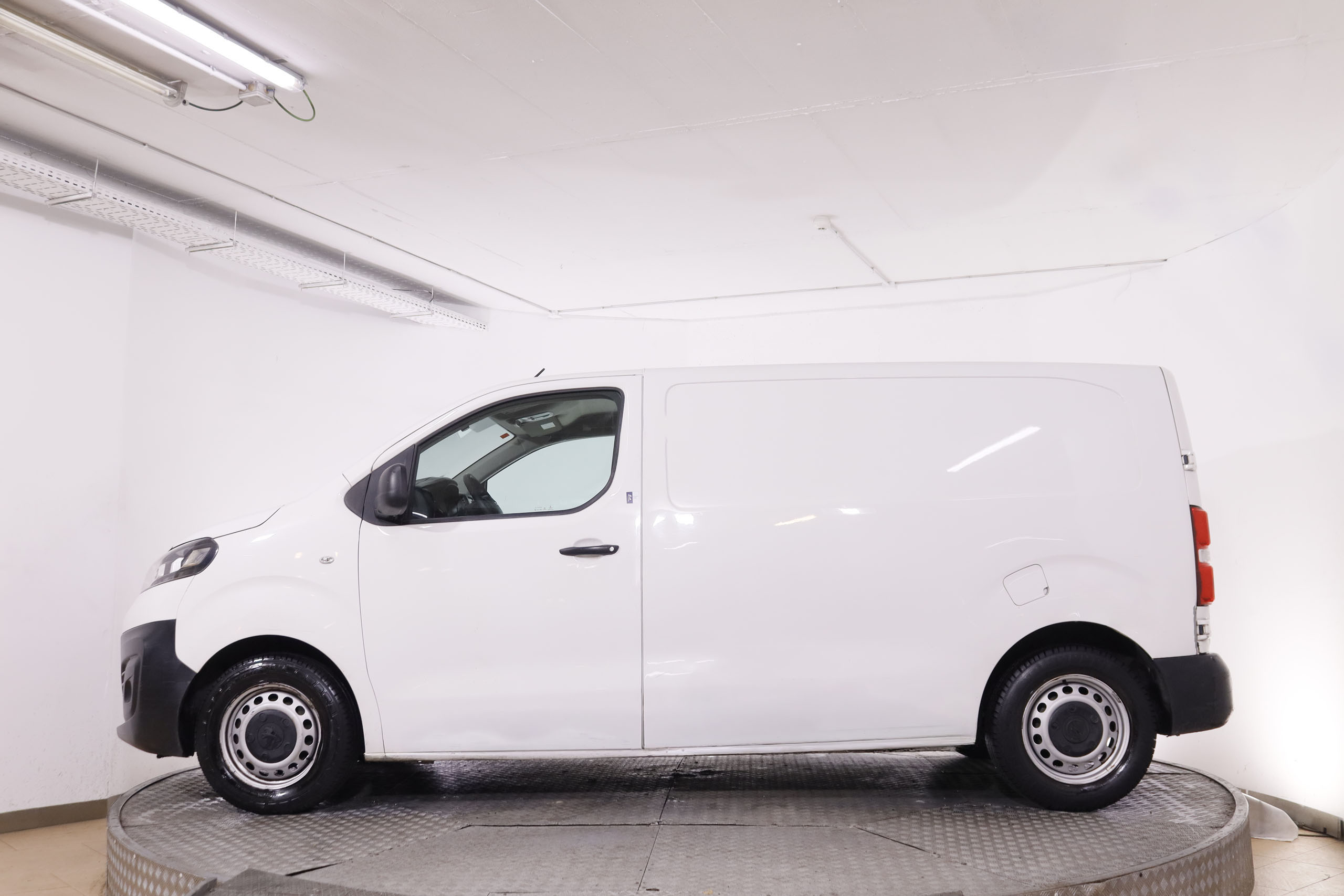 Opel Vivaro 1.5D TALLA M 100CV 2P # IVA DEDUCIBLE foto 13