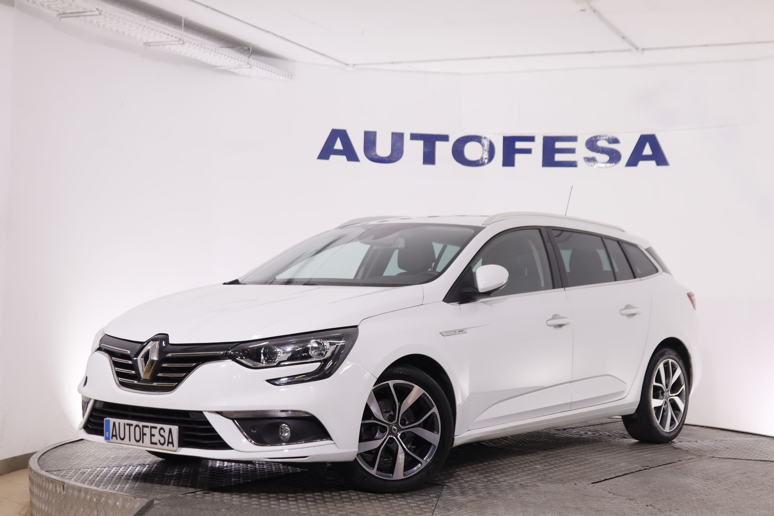 Renault Megane 1.2 SPORT TOURER BOSE EDITION AUTO 130CV 5P # NAVY, PARKTRONIC foto 1