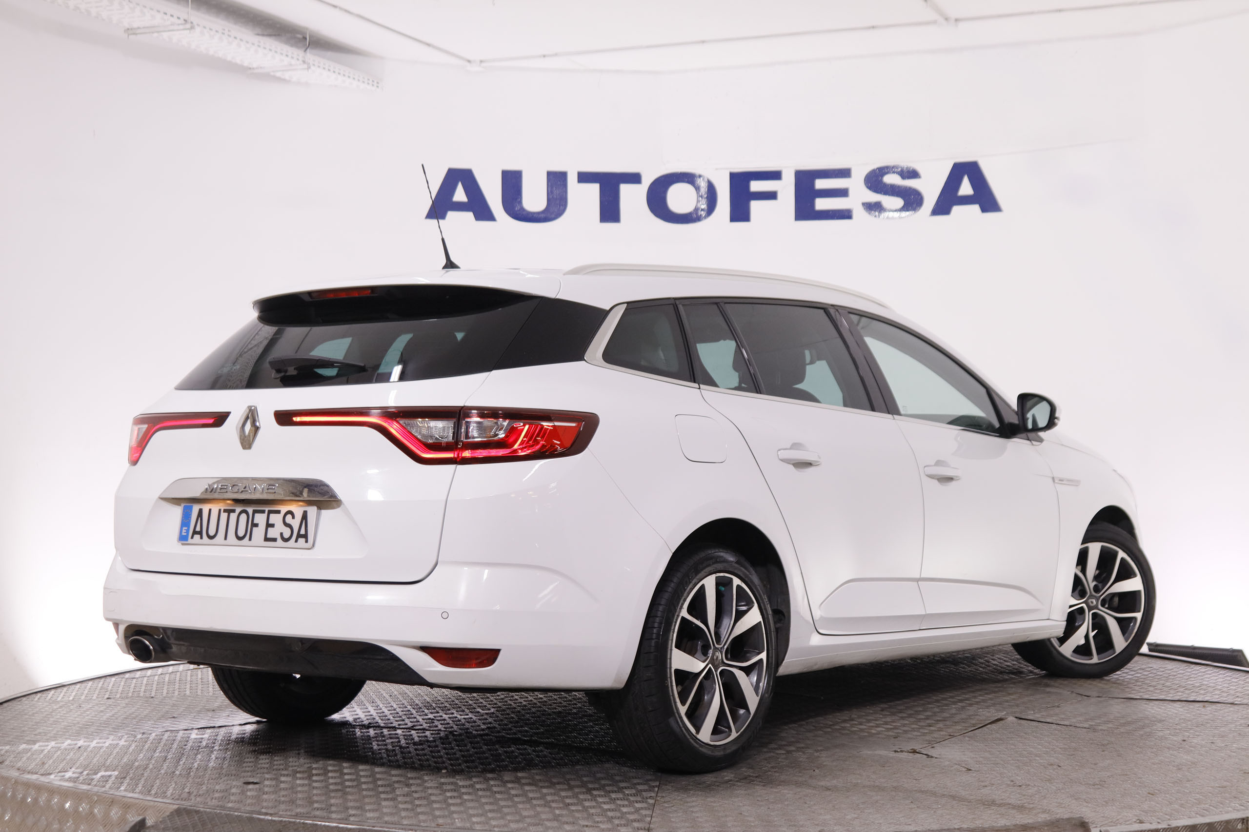 Renault Megane 1.2 SPORT TOURER BOSE EDITION AUTO 130CV 5P # NAVY, PARKTRONIC foto 7