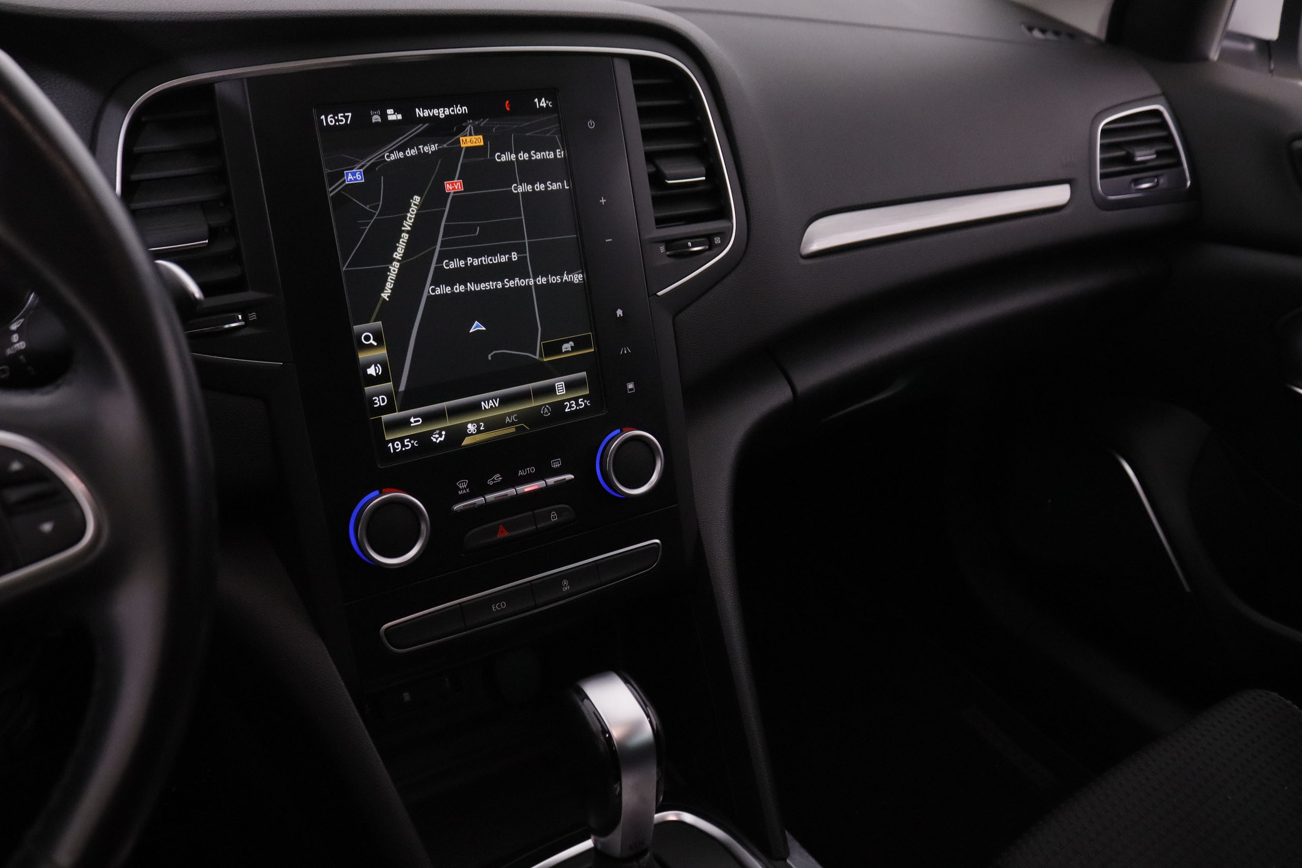 Renault Megane 1.2 SPORT TOURER BOSE EDITION AUTO 130CV 5P # NAVY, PARKTRONIC foto 19