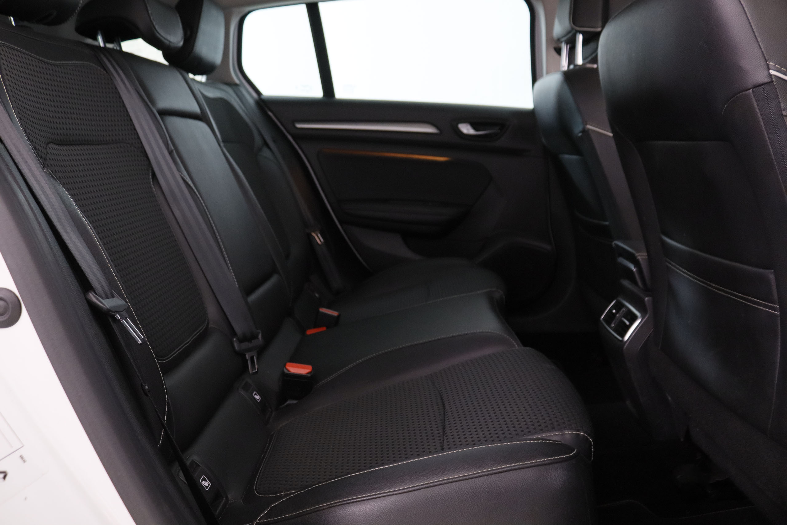 Renault Megane 1.2 SPORT TOURER BOSE EDITION AUTO 130CV 5P # NAVY, PARKTRONIC foto 26