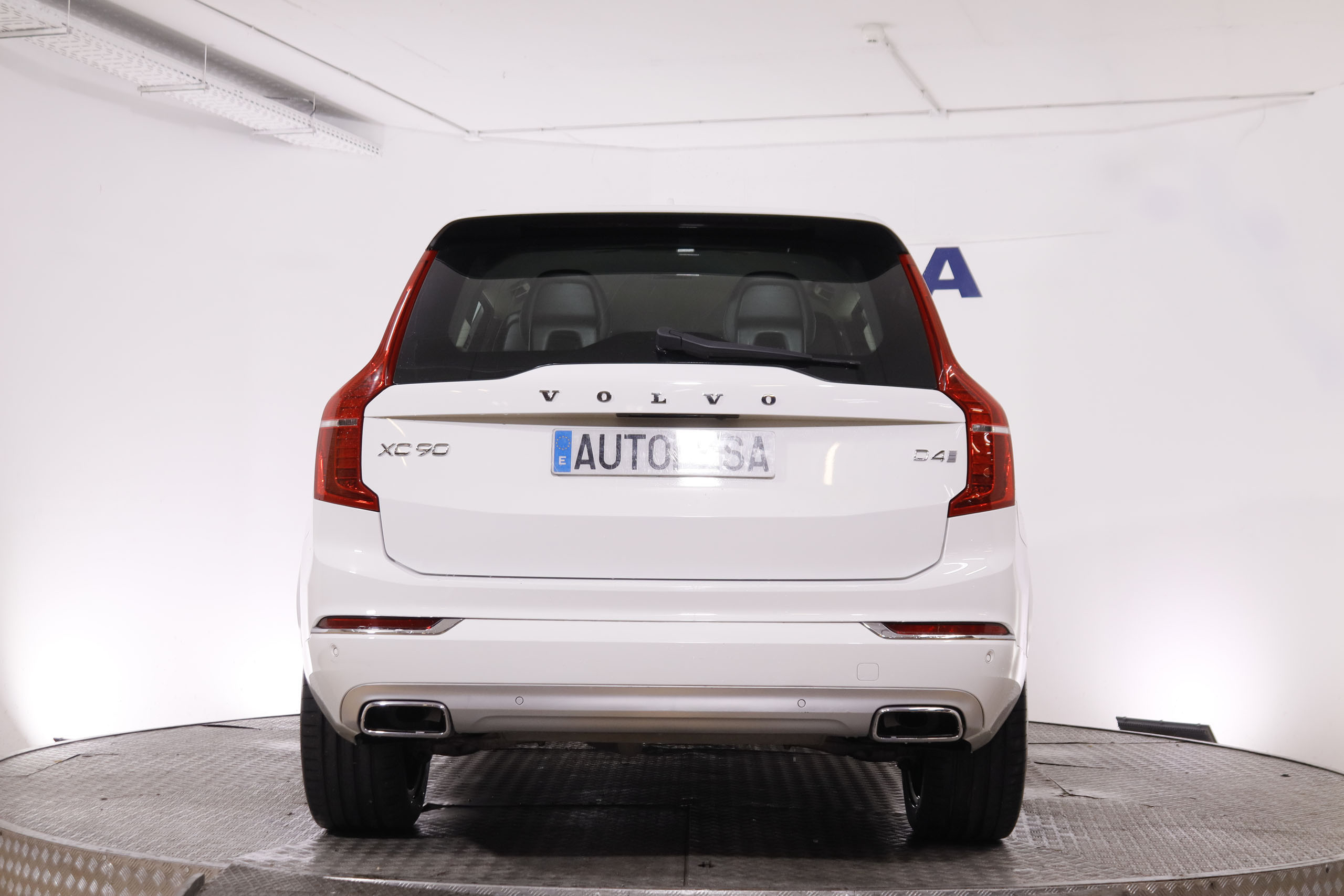 Volvo Xc 90 2.0 D4D INSCRIPTION AUTO 190CV 7 PLAZAS 5P # CUERO, NAVY, PARKTRONIC foto 6