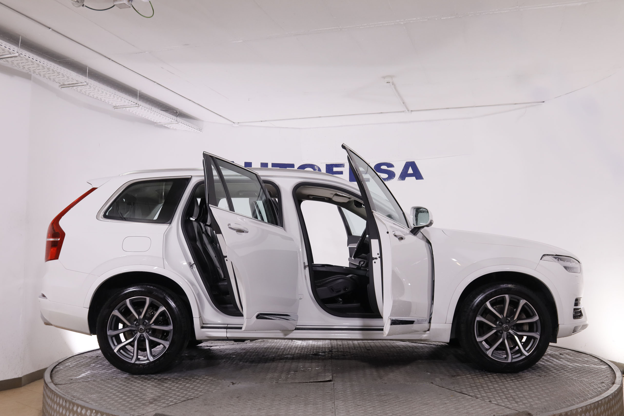 Volvo Xc 90 2.0 D4D INSCRIPTION AUTO 190CV 7 PLAZAS 5P # CUERO, NAVY, PARKTRONIC foto 11