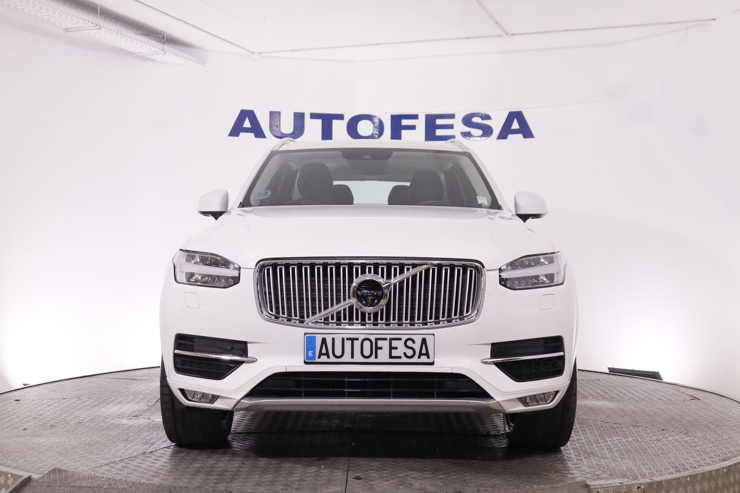 Volvo Xc 90 2.0 D4D INSCRIPTION AUTO 190CV 7 PLAZAS 5P # CUERO, NAVY, PARKTRONIC foto 2