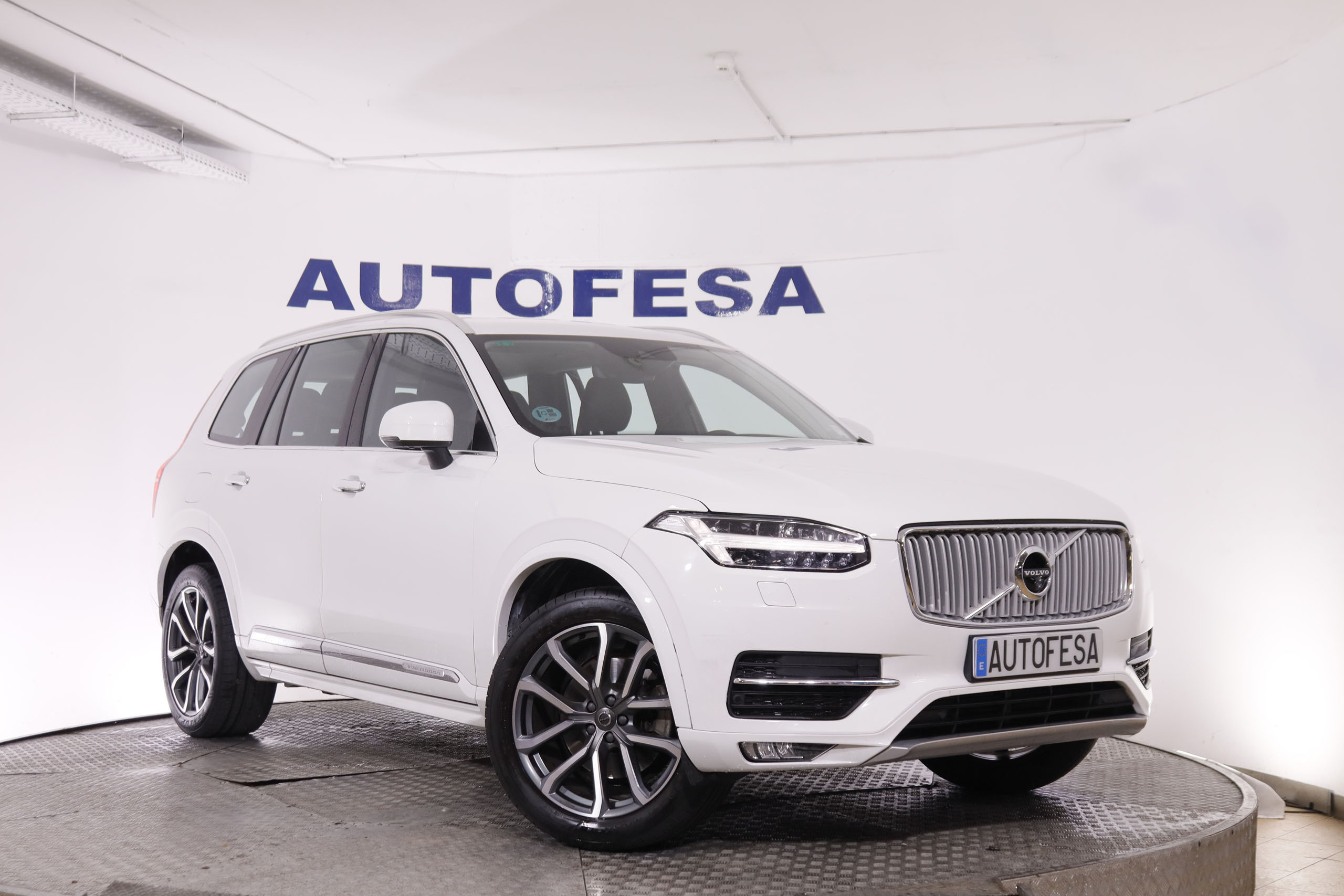 Volvo Xc 90 2.0 D4D INSCRIPTION AUTO 190CV 7 PLAZAS 5P # CUERO, NAVY, PARKTRONIC foto 3