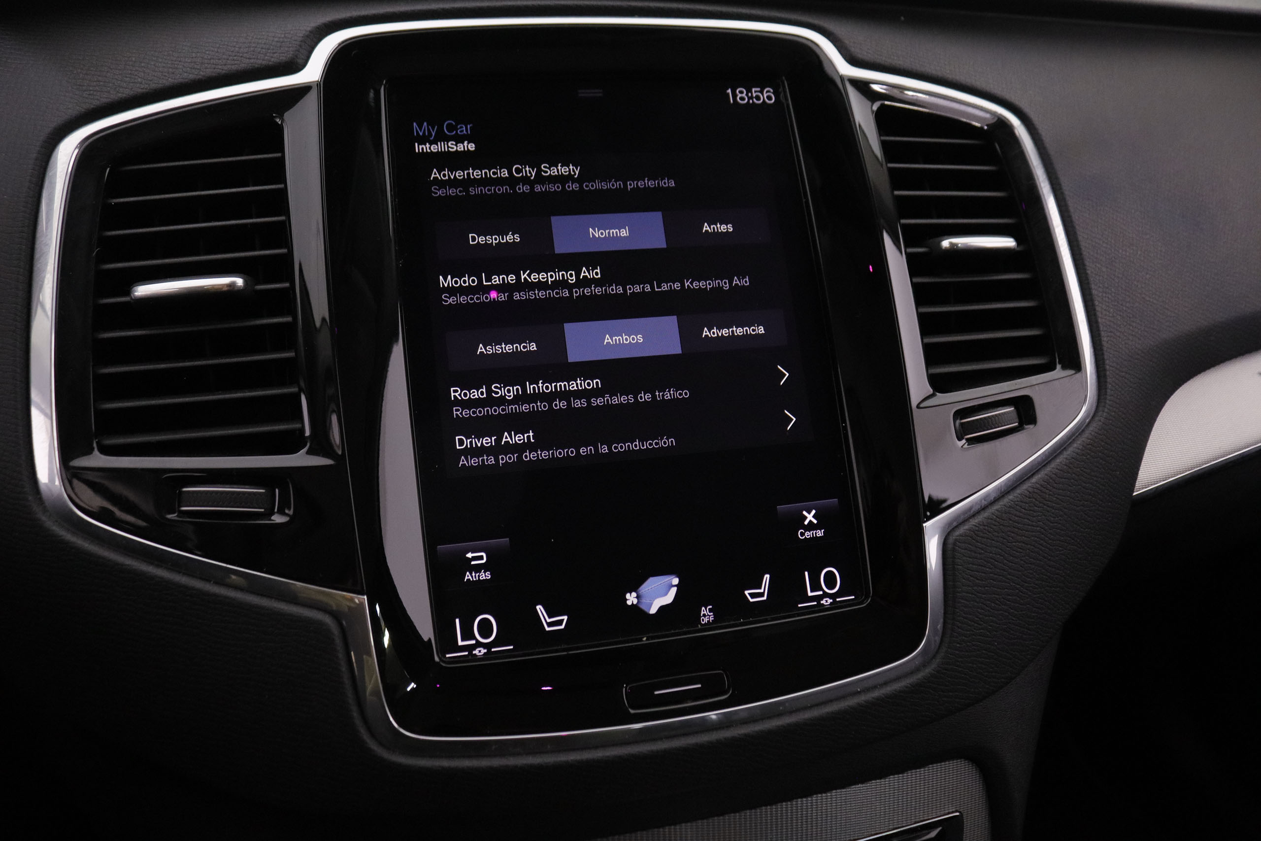 Volvo Xc 90 2.0 D4D INSCRIPTION AUTO 190CV 7 PLAZAS 5P # CUERO, NAVY, PARKTRONIC foto 19