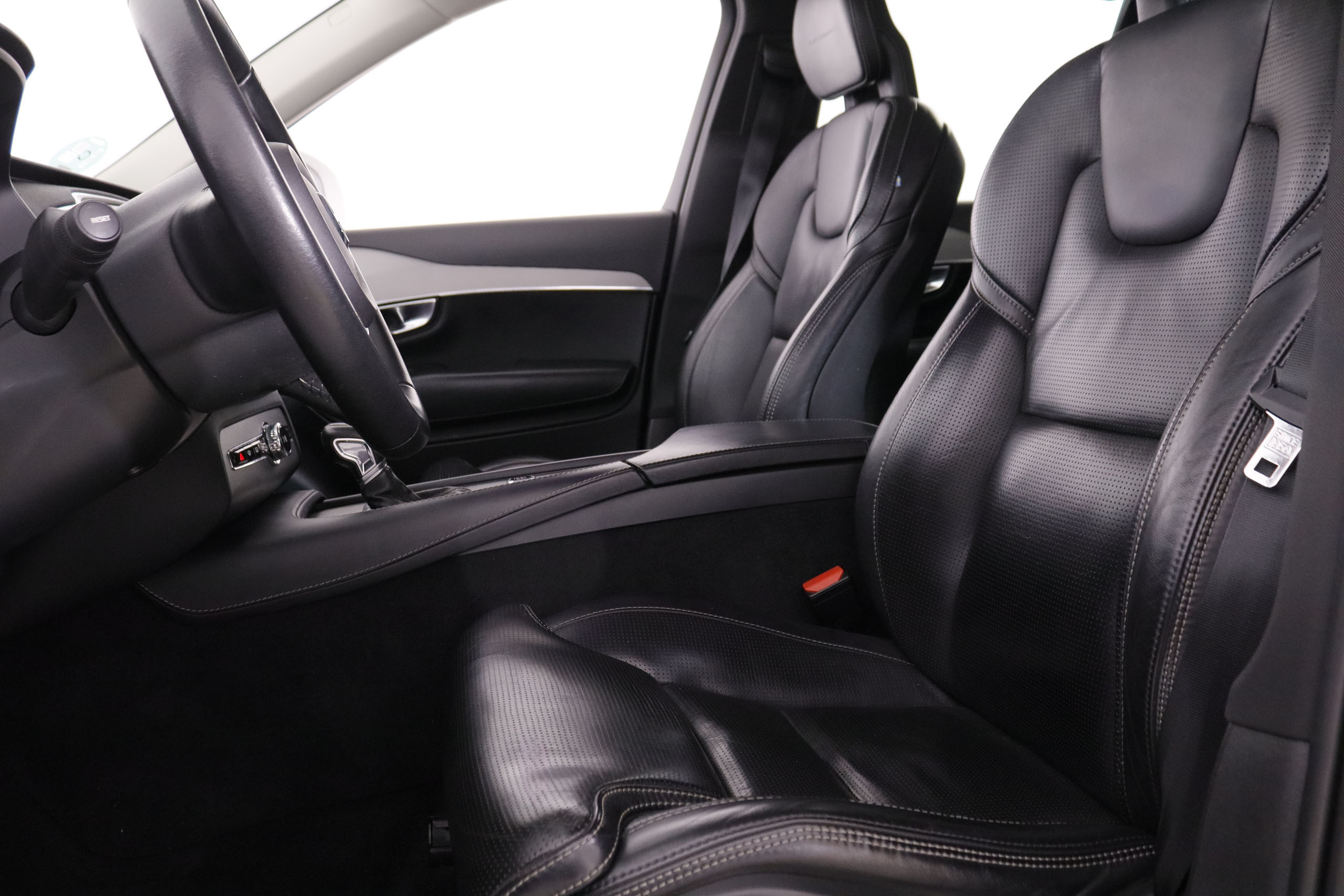 Volvo Xc 90 2.0 D4D INSCRIPTION AUTO 190CV 7 PLAZAS 5P # CUERO, NAVY, PARKTRONIC foto 26