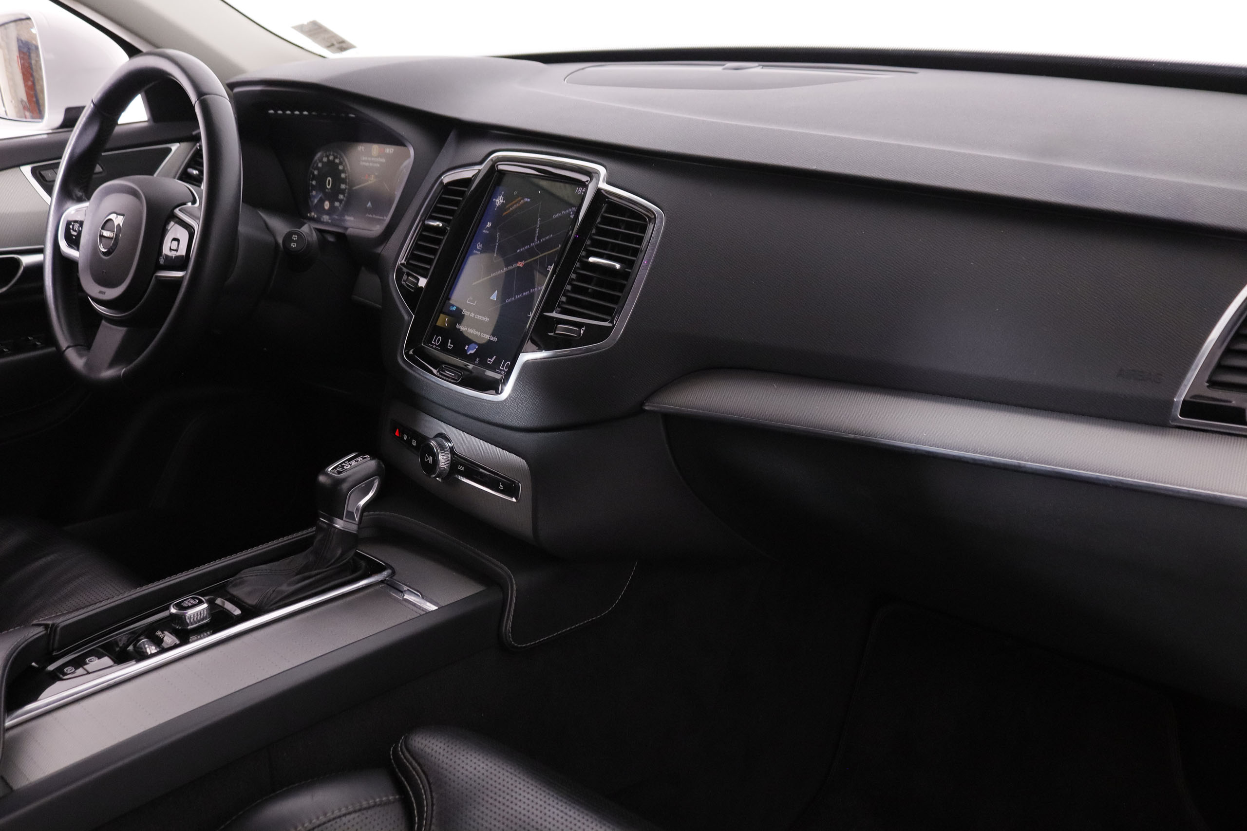 Volvo Xc 90 2.0 D4D INSCRIPTION AUTO 190CV 7 PLAZAS 5P # CUERO, NAVY, PARKTRONIC foto 15