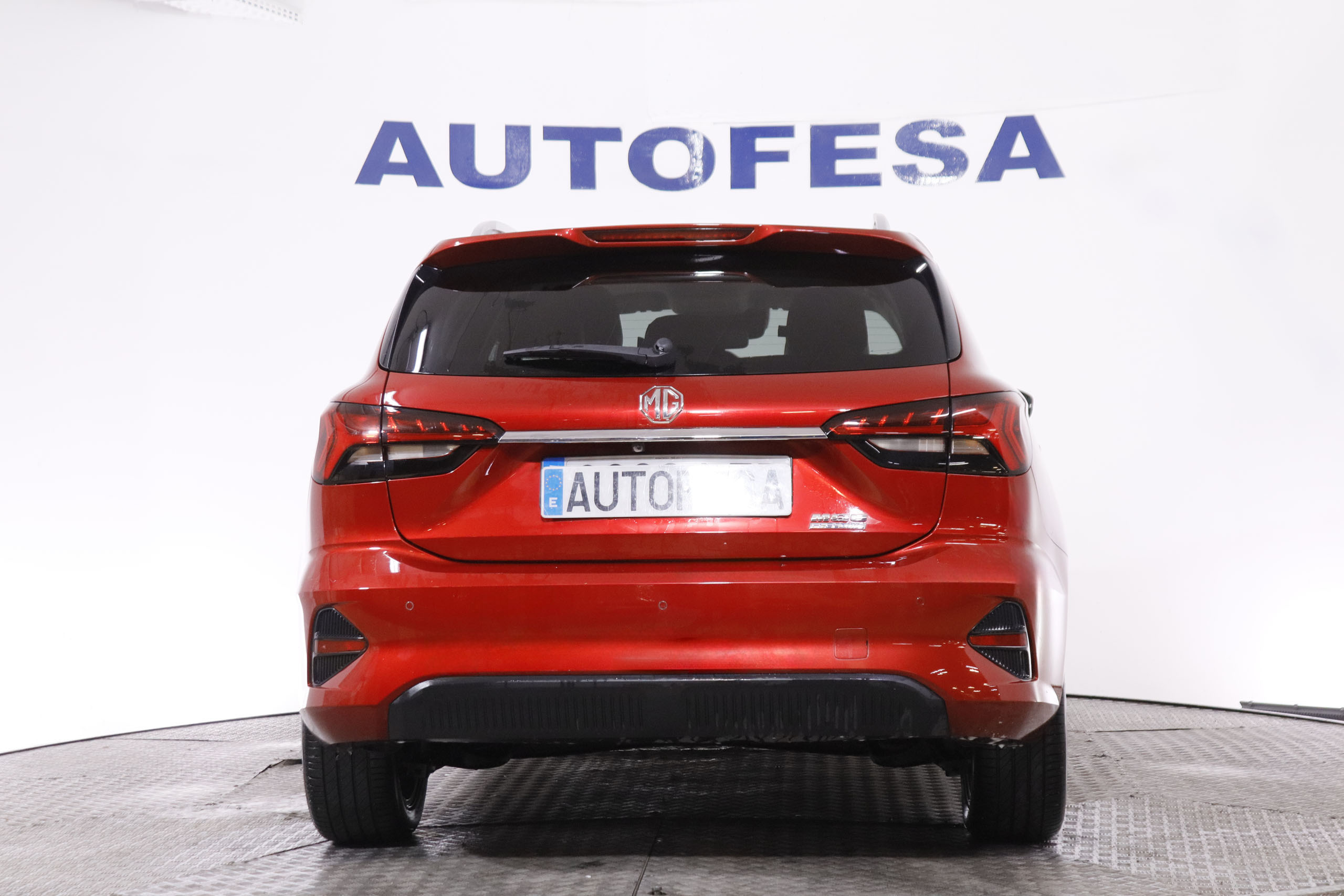 Mg MG5 ELECTRICO 61 KWH RANGE LUXURY AUTO 177CV 5P # CUERO, NAVY, PARKTRONIC foto 6