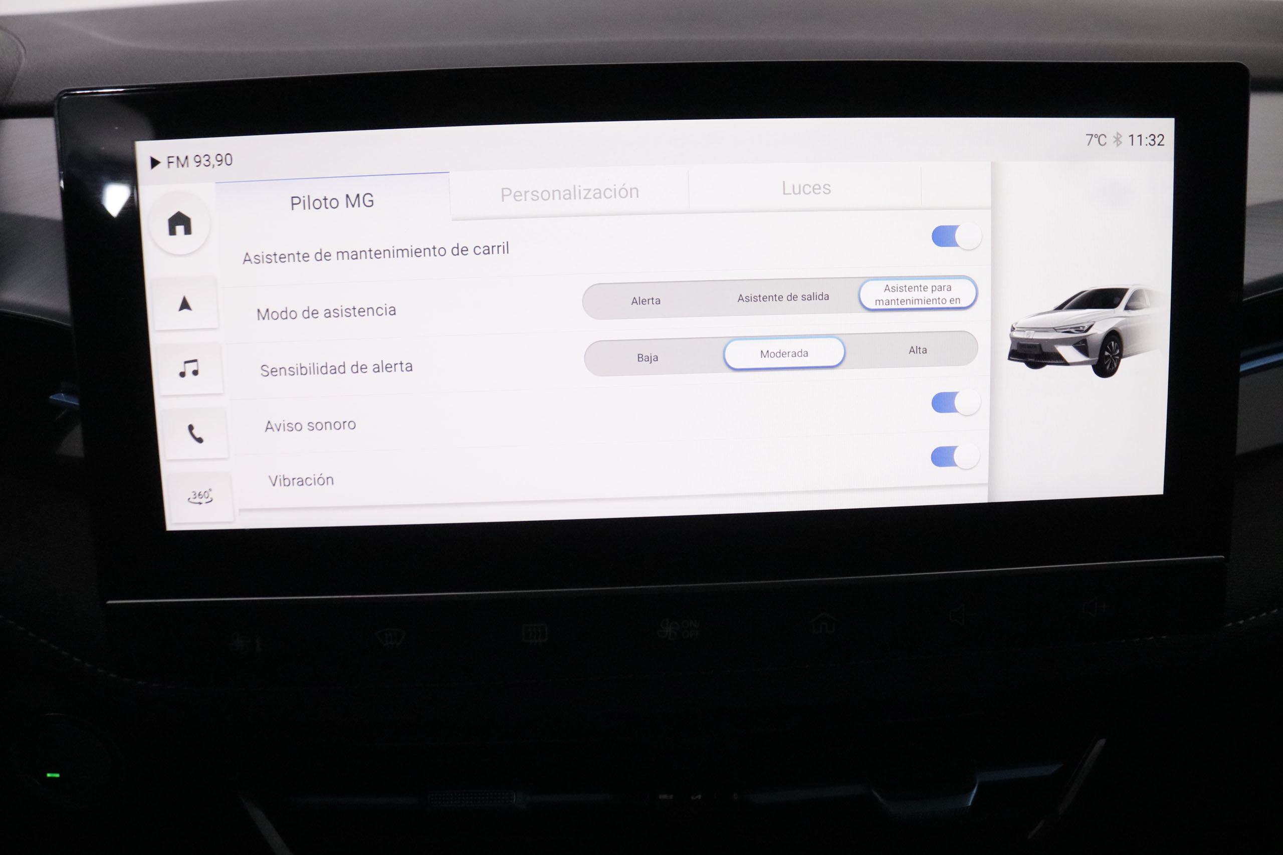 Mg MG5 ELECTRICO 61 KWH RANGE LUXURY AUTO 177CV 5P # CUERO, NAVY, PARKTRONIC foto 21