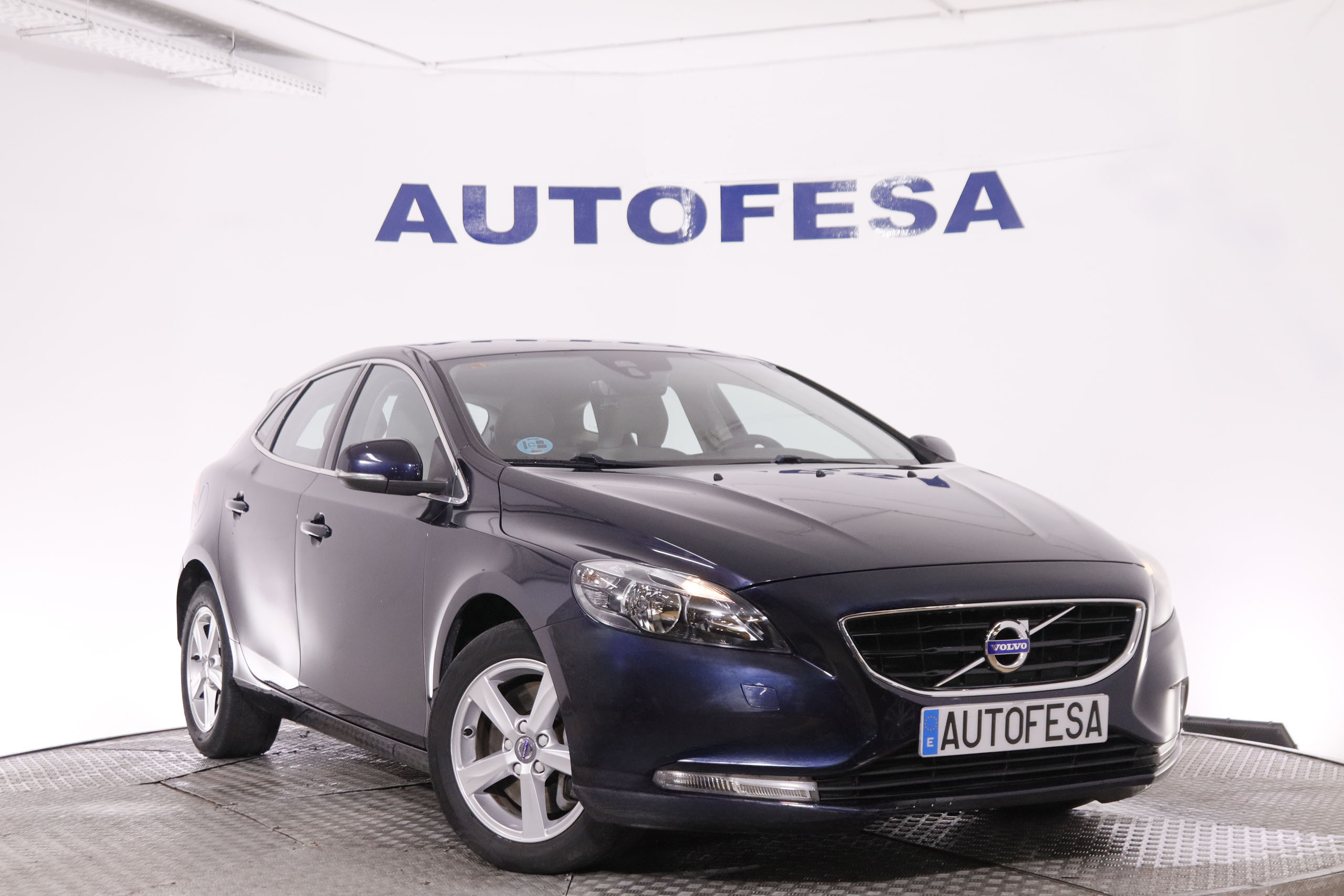 Volvo V40 2.0 D3 MOMENTUN AUTO 150CV 5P foto 3