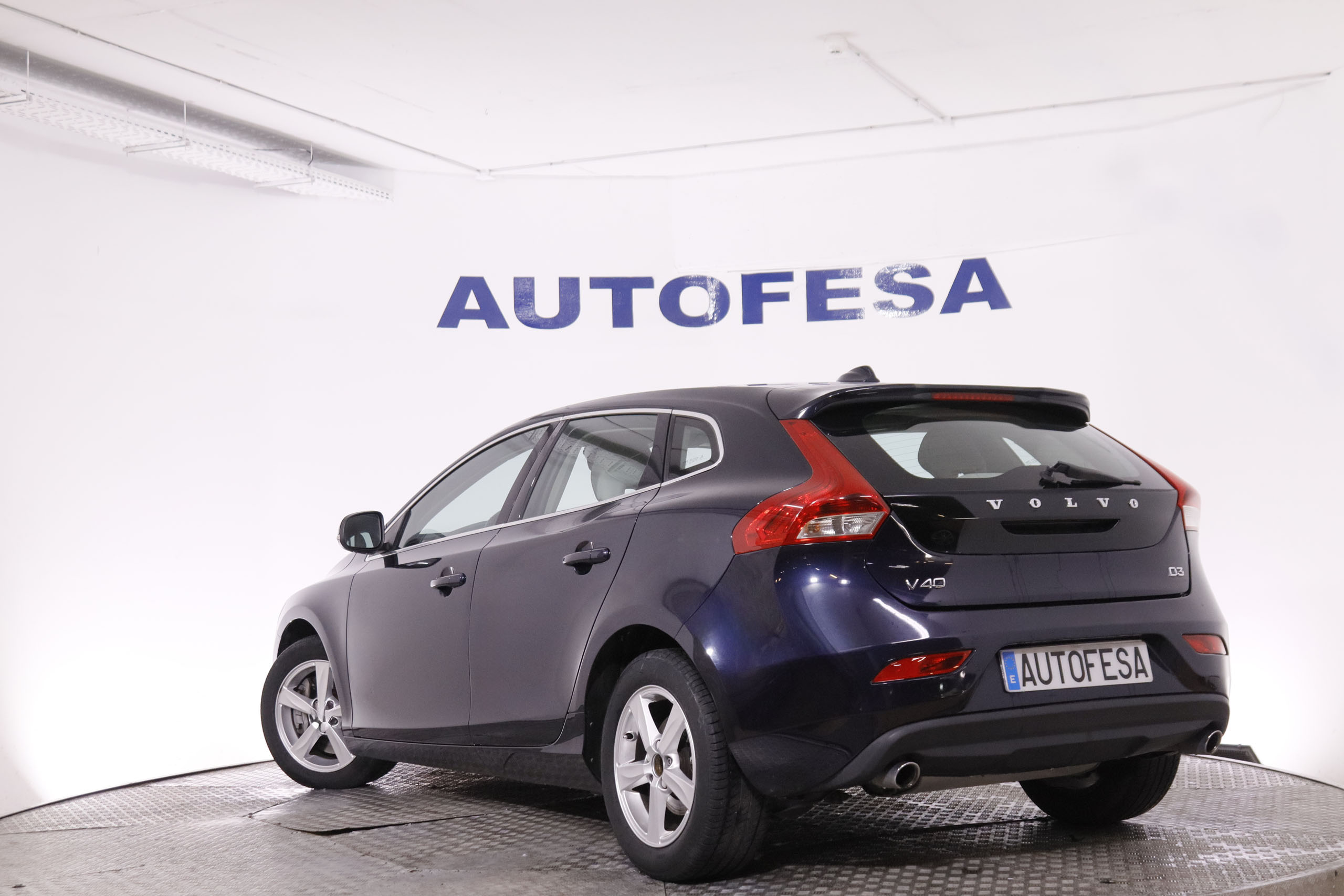 Volvo V40 2.0 D3 MOMENTUN AUTO 150CV 5P foto 7