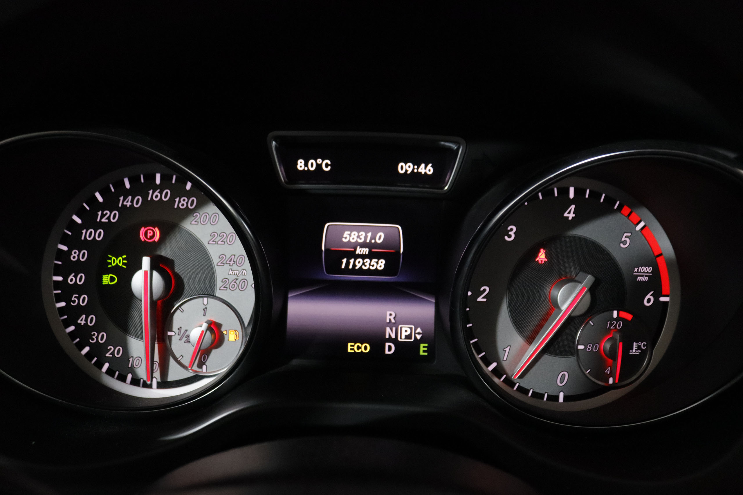 Mercedes-benz Gla 200 CLASE GLA GLA200 CDI STYLE 7G AUTO 136CV 5P # PARKTRONIC foto 18