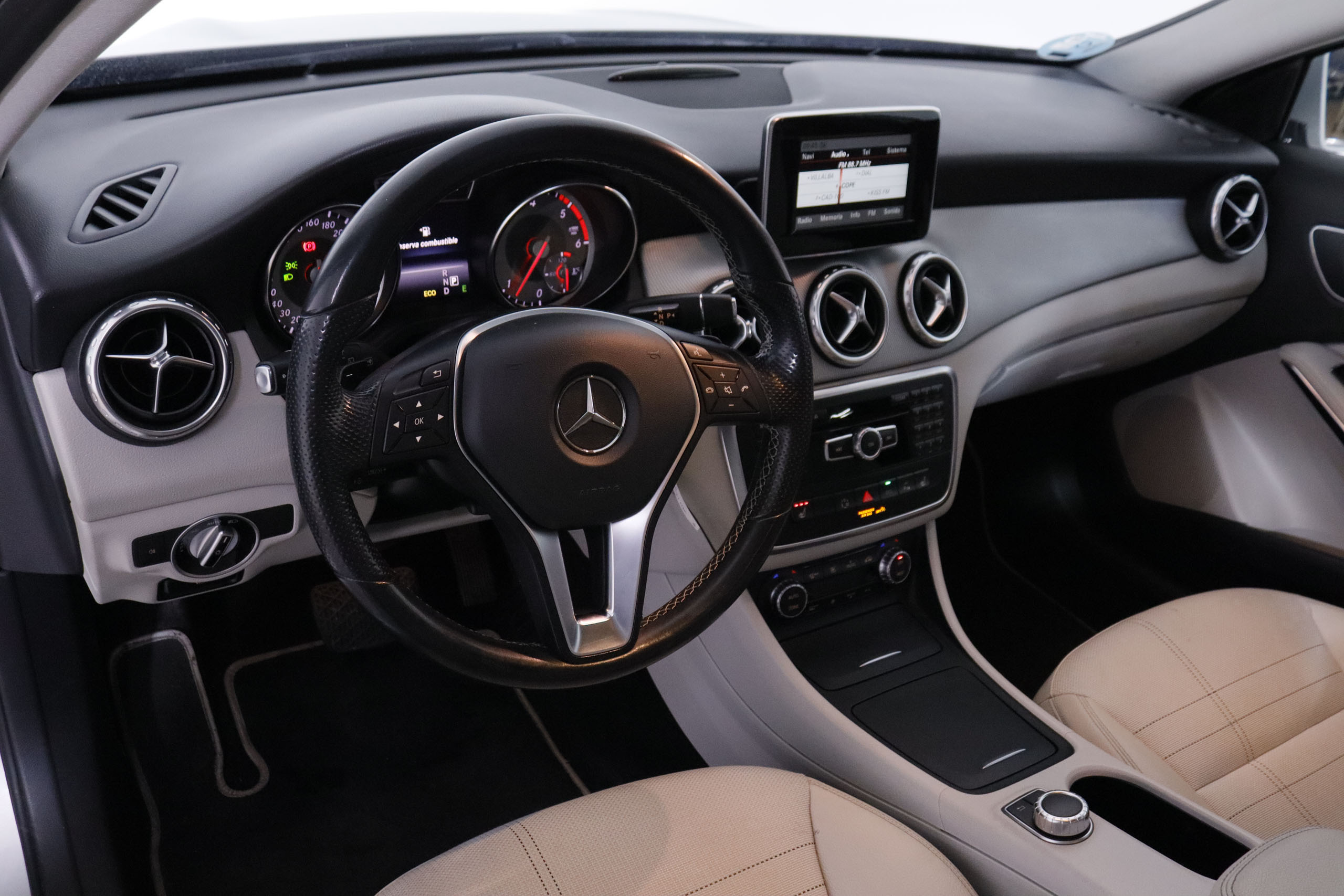 Mercedes-benz Gla 200 CLASE GLA GLA200 CDI STYLE 7G AUTO 136CV 5P # PARKTRONIC foto 14