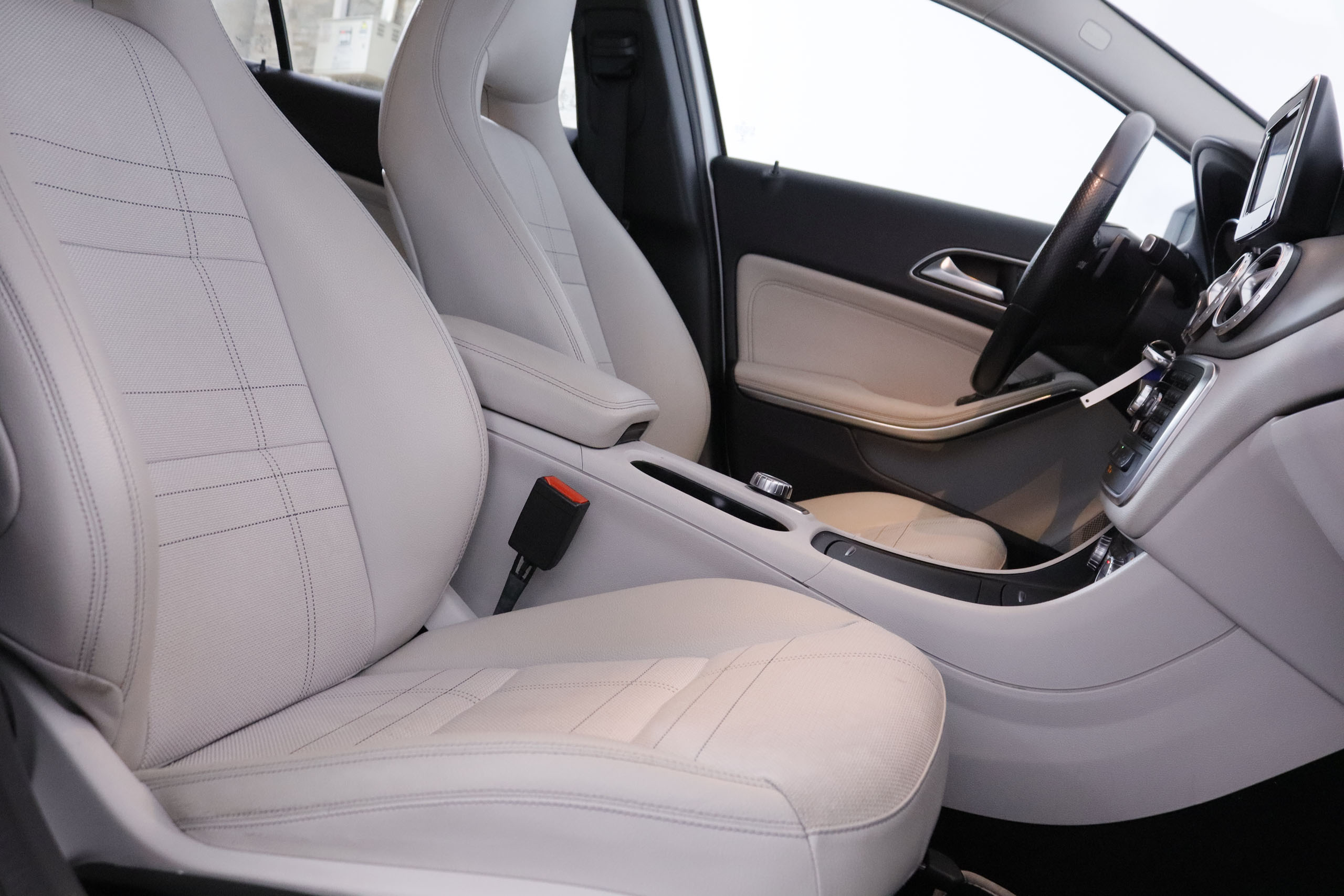 Mercedes-benz Gla 200 CLASE GLA GLA200 CDI STYLE 7G AUTO 136CV 5P # PARKTRONIC foto 26