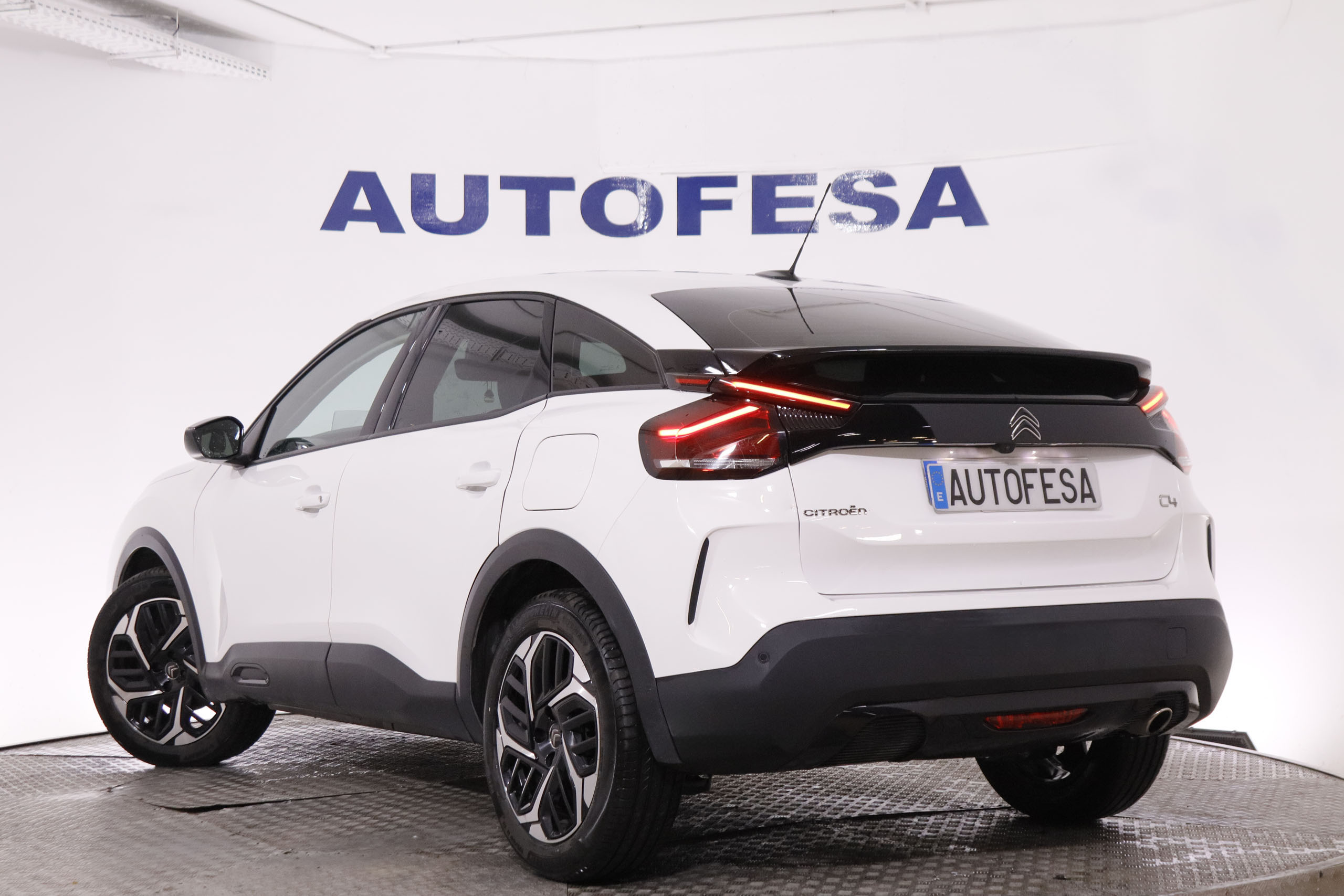 Citroen C4 1.5 BLUEHDI FEEL PACK AUTO 130CV 5P # NAVY, PARKTRONIC foto 5