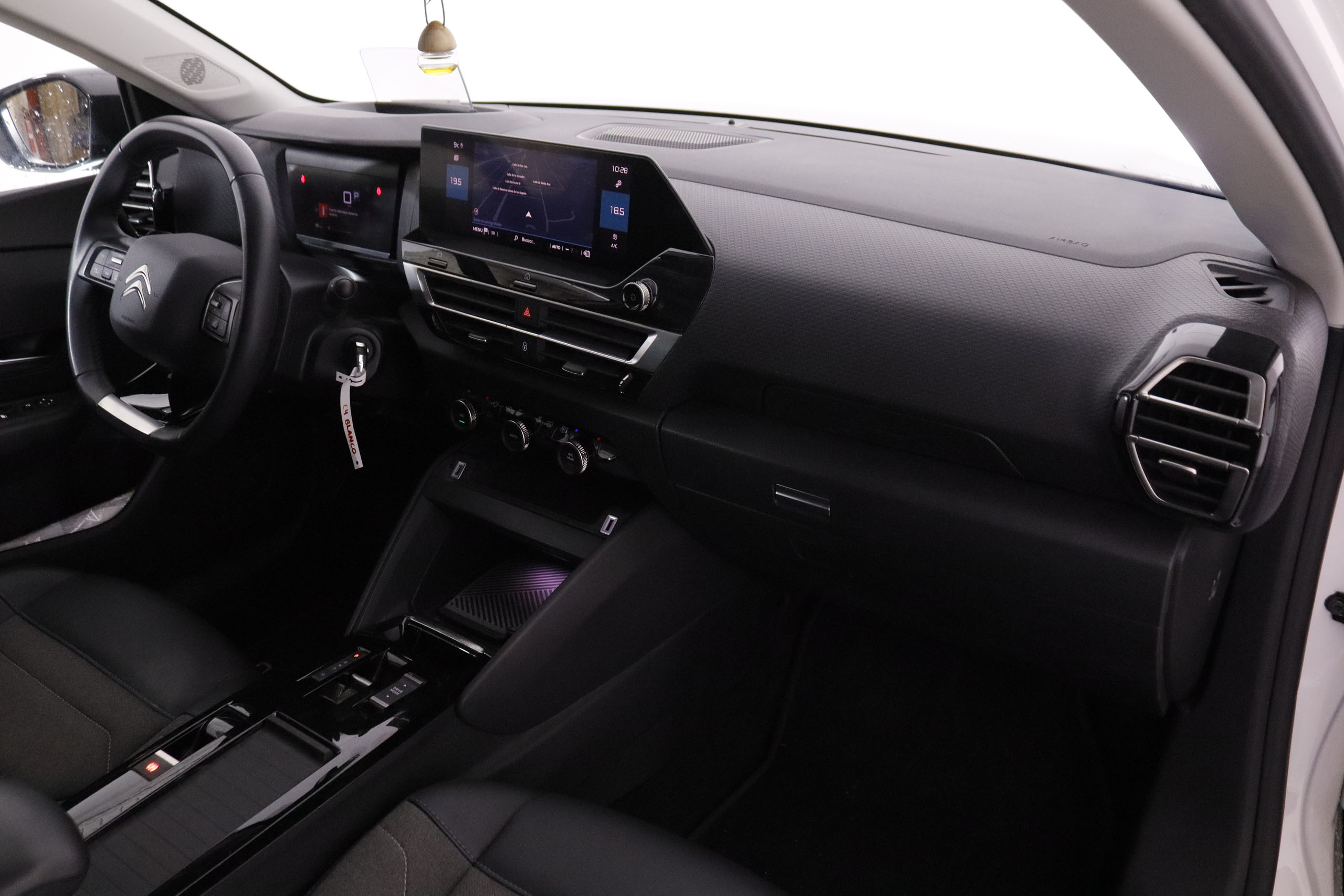 Citroen C4 1.5 BLUEHDI FEEL PACK AUTO 130CV 5P # NAVY, PARKTRONIC foto 15