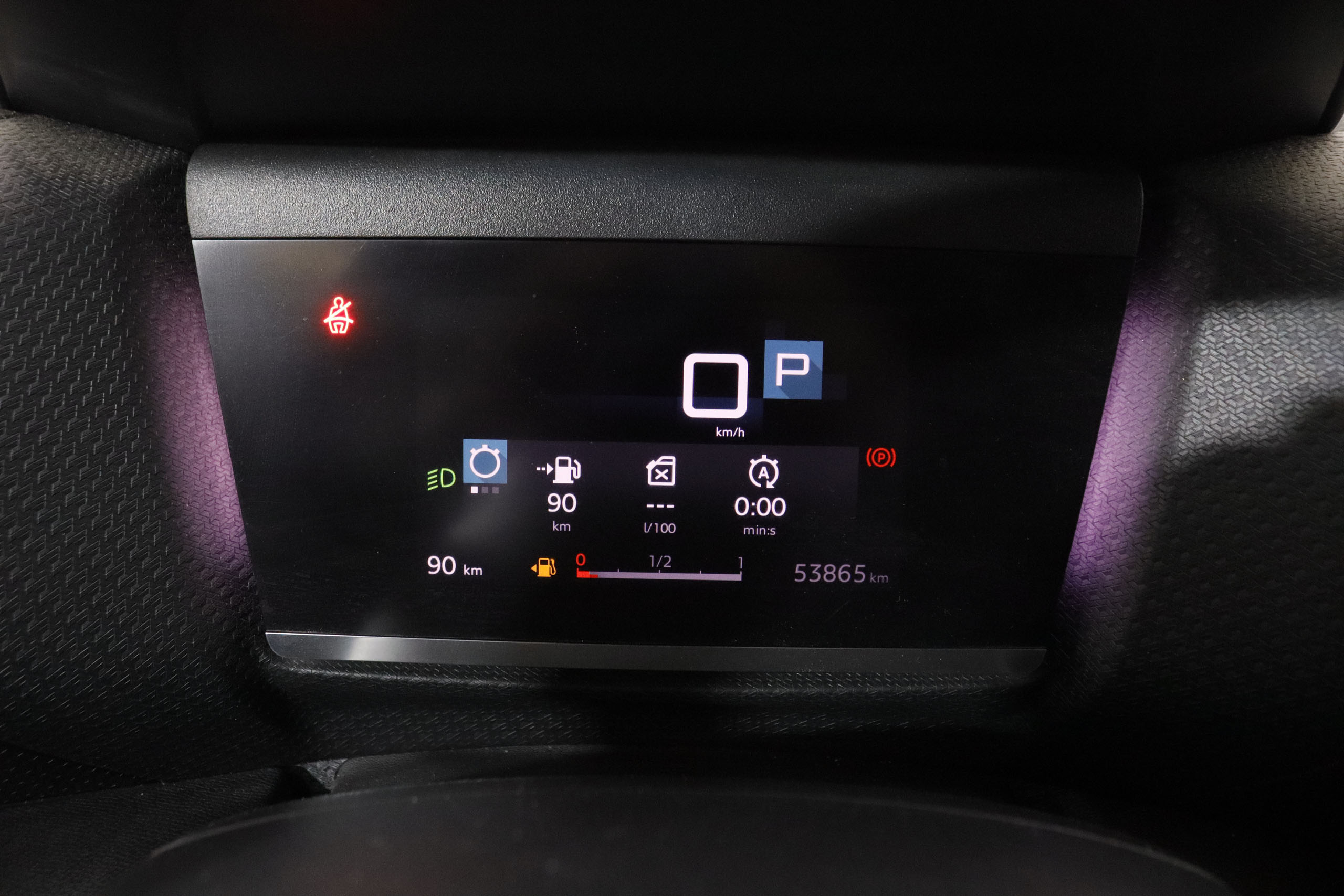 Citroen C4 1.5 BLUEHDI FEEL PACK AUTO 130CV 5P # NAVY, PARKTRONIC foto 18