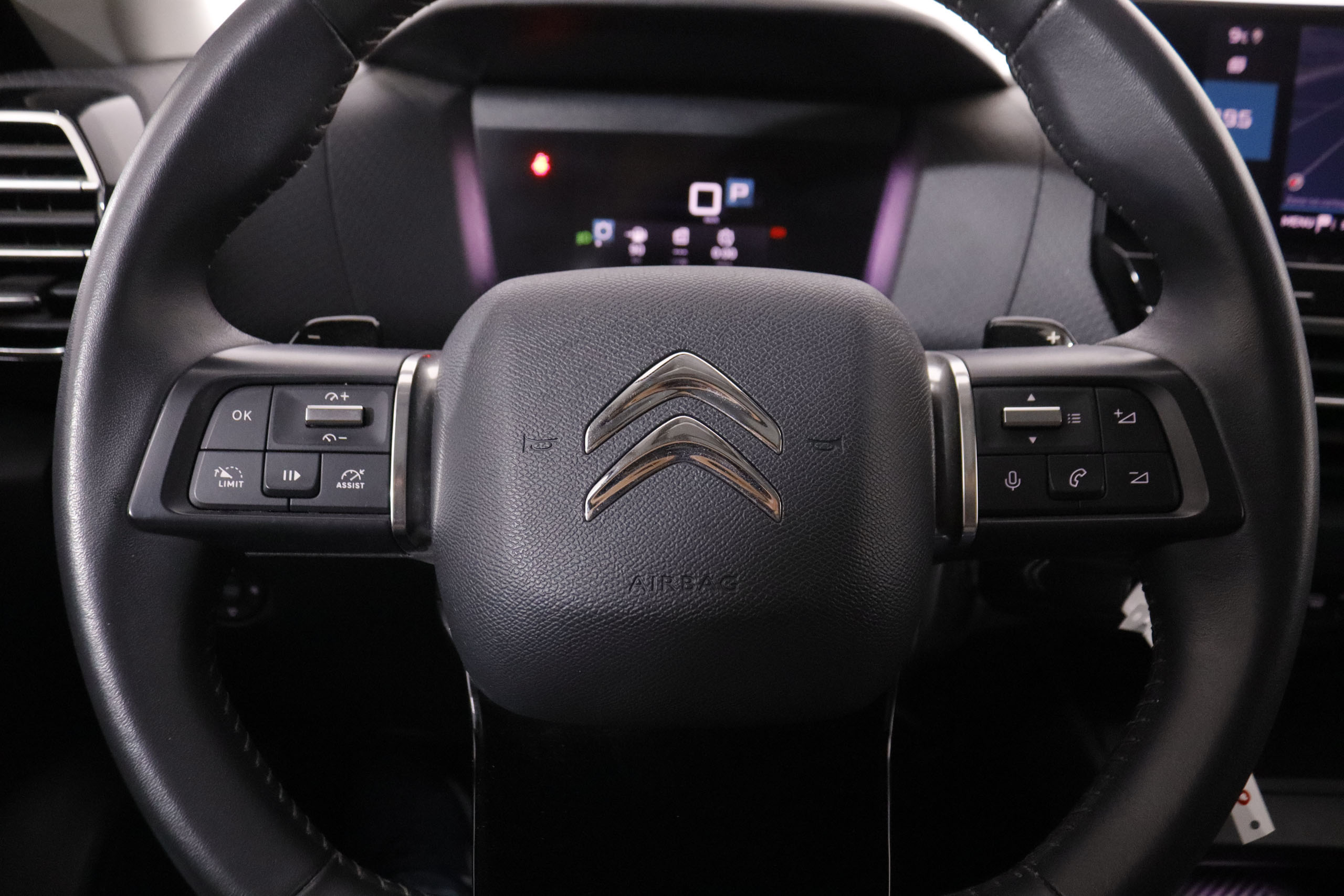 Citroen C4 1.5 BLUEHDI FEEL PACK AUTO 130CV 5P # NAVY, PARKTRONIC foto 17