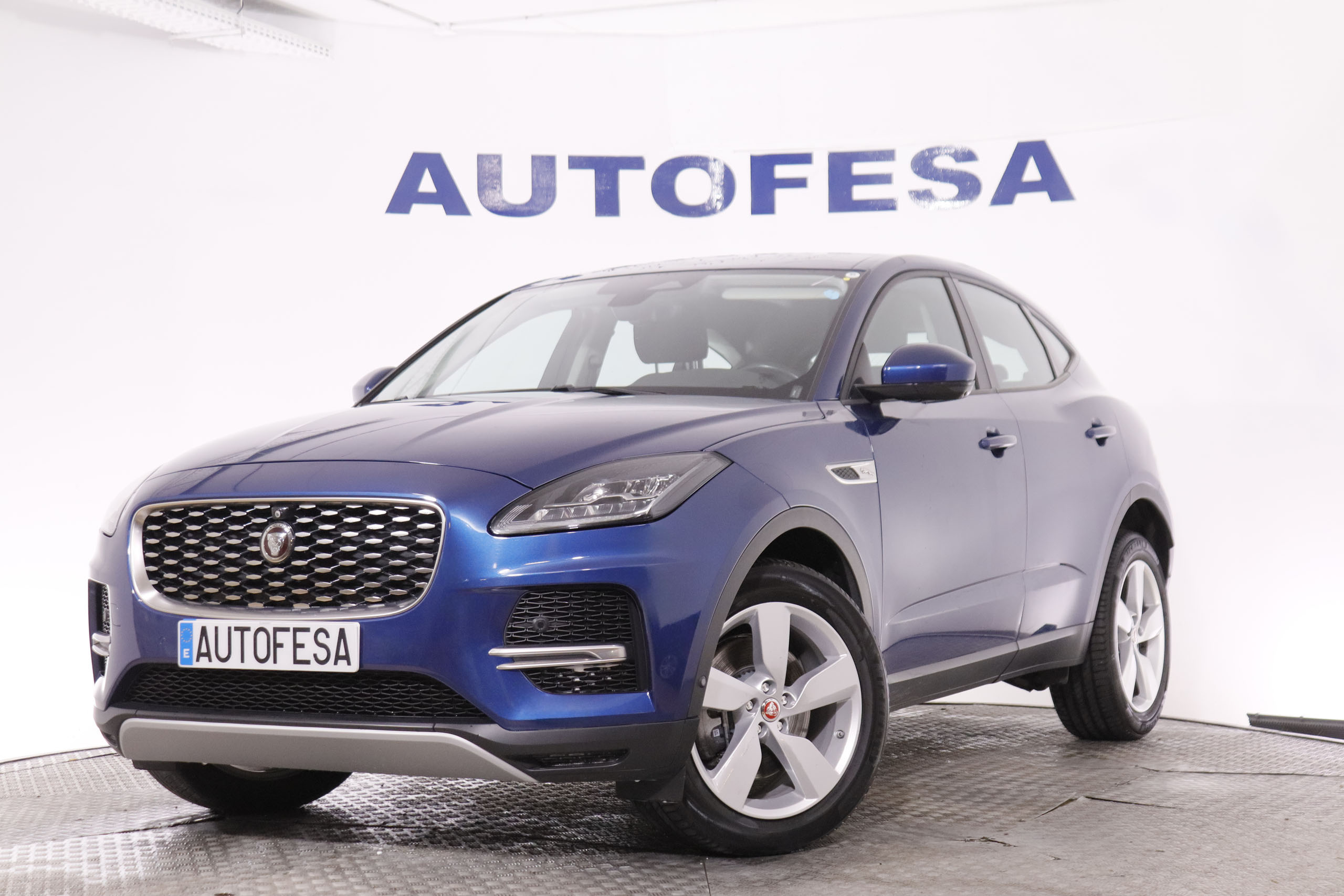 Jaguar E-pace 2.0 D 163CV 5P # OPCIONES POR 3.227€, IVA DEDUCIBLE, PARKTRONIC foto 1