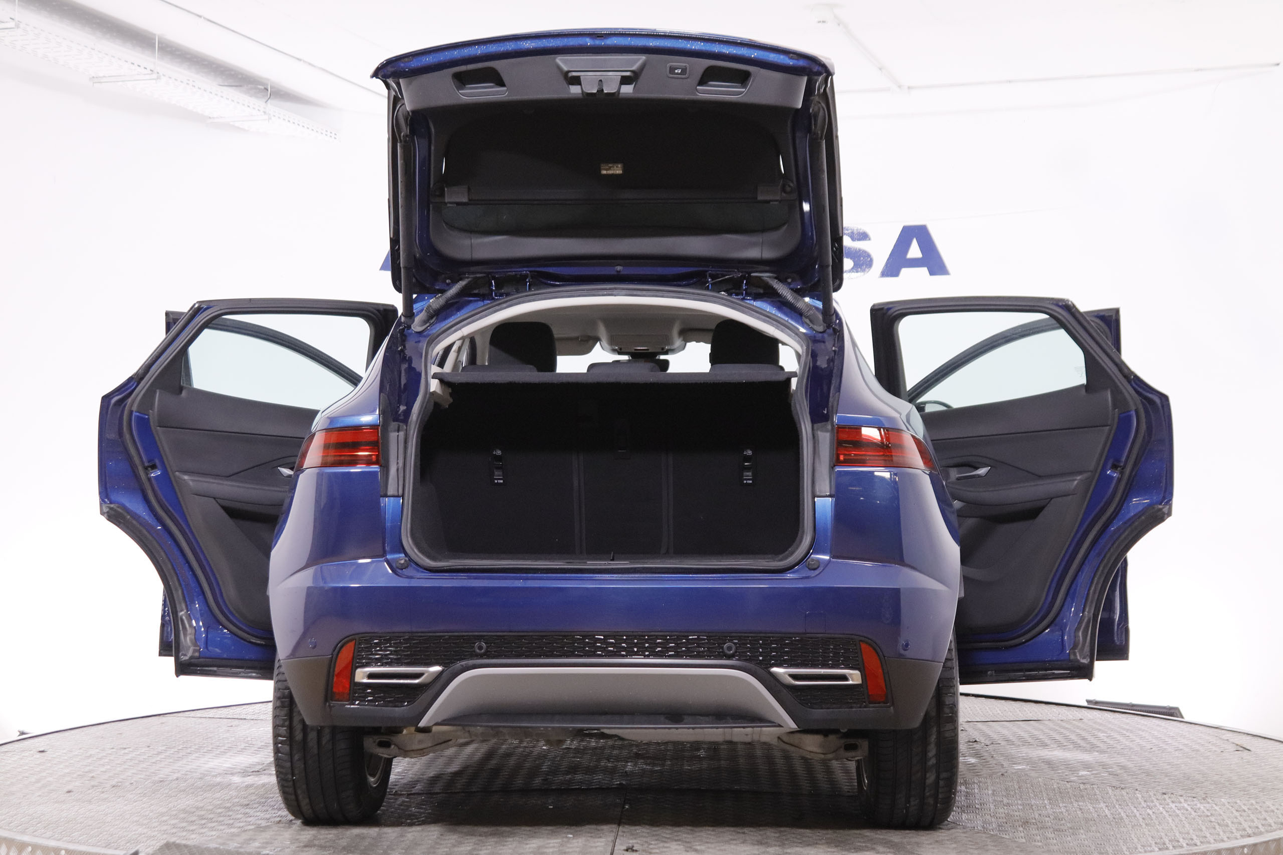 Jaguar E-pace 2.0 D 163CV 5P # OPCIONES POR 3.227€, IVA DEDUCIBLE, PARKTRONIC foto 10