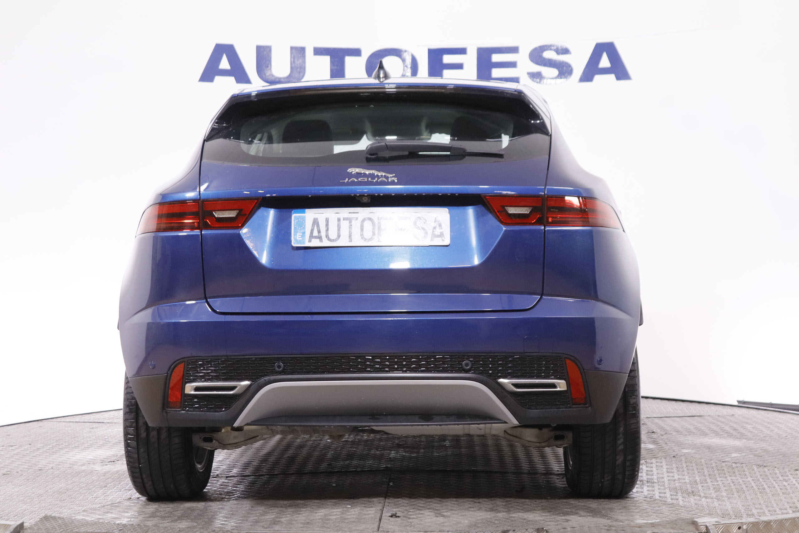Jaguar E-pace 2.0 D 163CV 5P # OPCIONES POR 3.227€, IVA DEDUCIBLE, PARKTRONIC foto 6