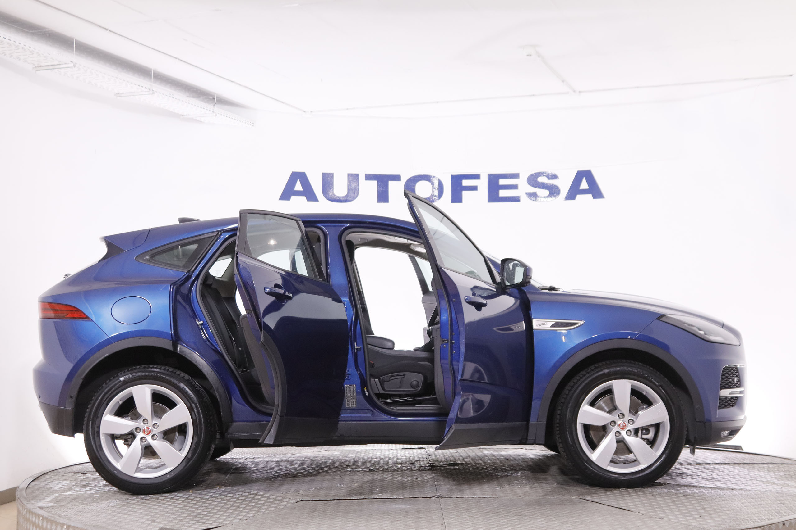 Jaguar E-pace 2.0 D 163CV 5P # OPCIONES POR 3.227€, IVA DEDUCIBLE, PARKTRONIC foto 11