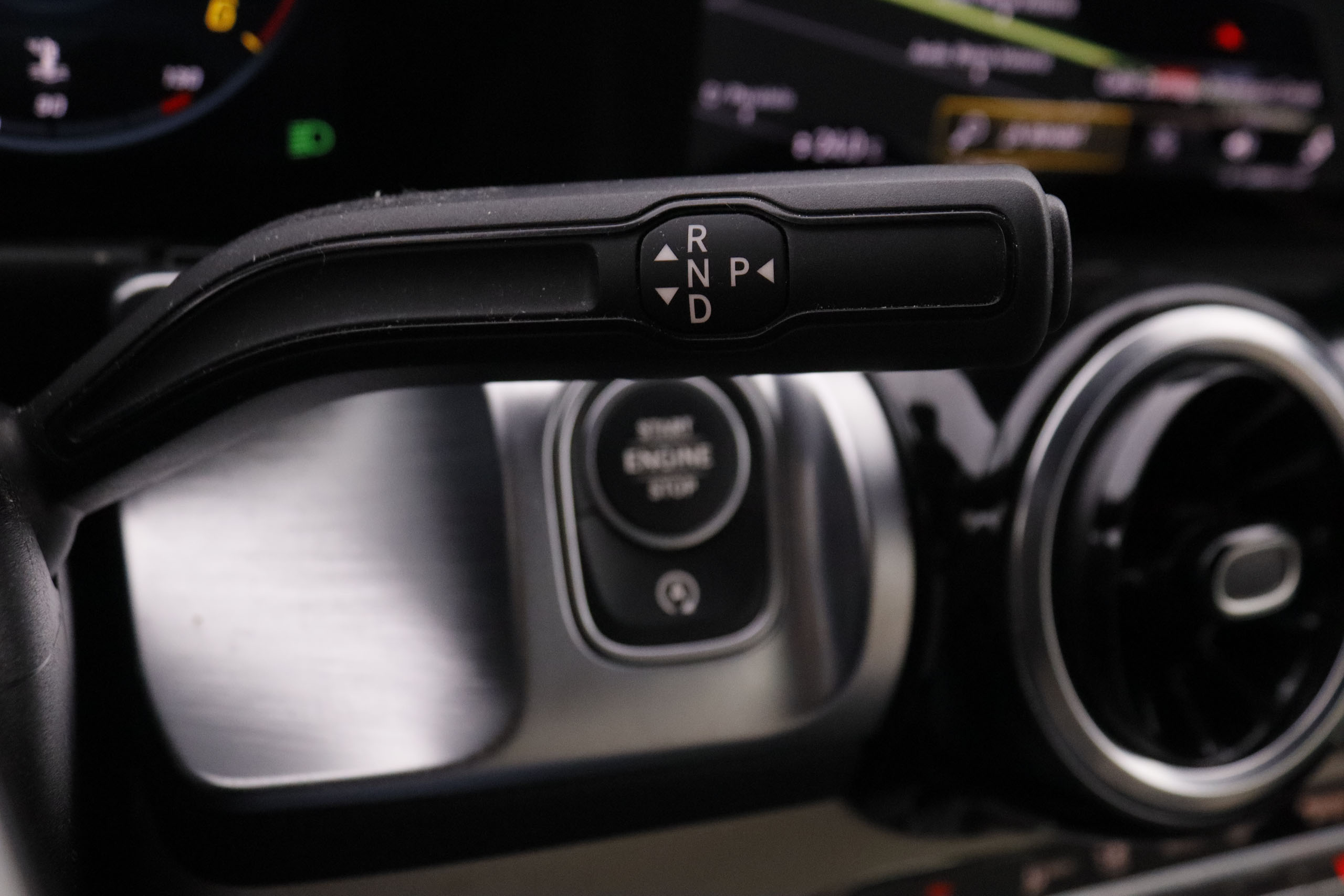 Mercedes-benz GLB 200 CLASE GLB 200D DCT 150CV 7PLAZAS 5P # IVA DEDUCIBLE, NAVY, PARKTRONIC foto 25