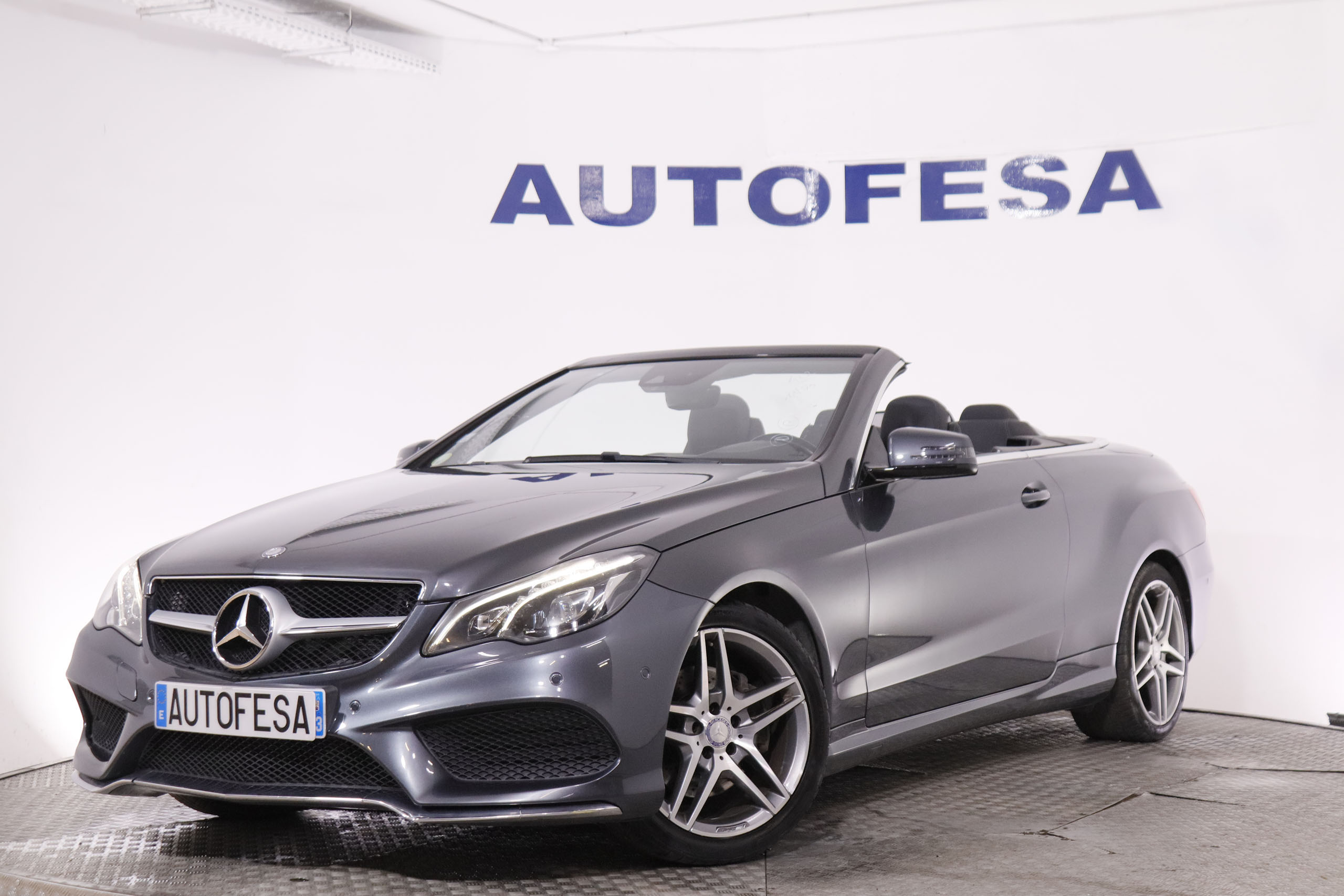 Mercedes-benz E 220 CLASE E E220 D CABRIO AMG LINE AUTO 170CV 2P # CUERO, NAVY, PARKTRONIC foto 1