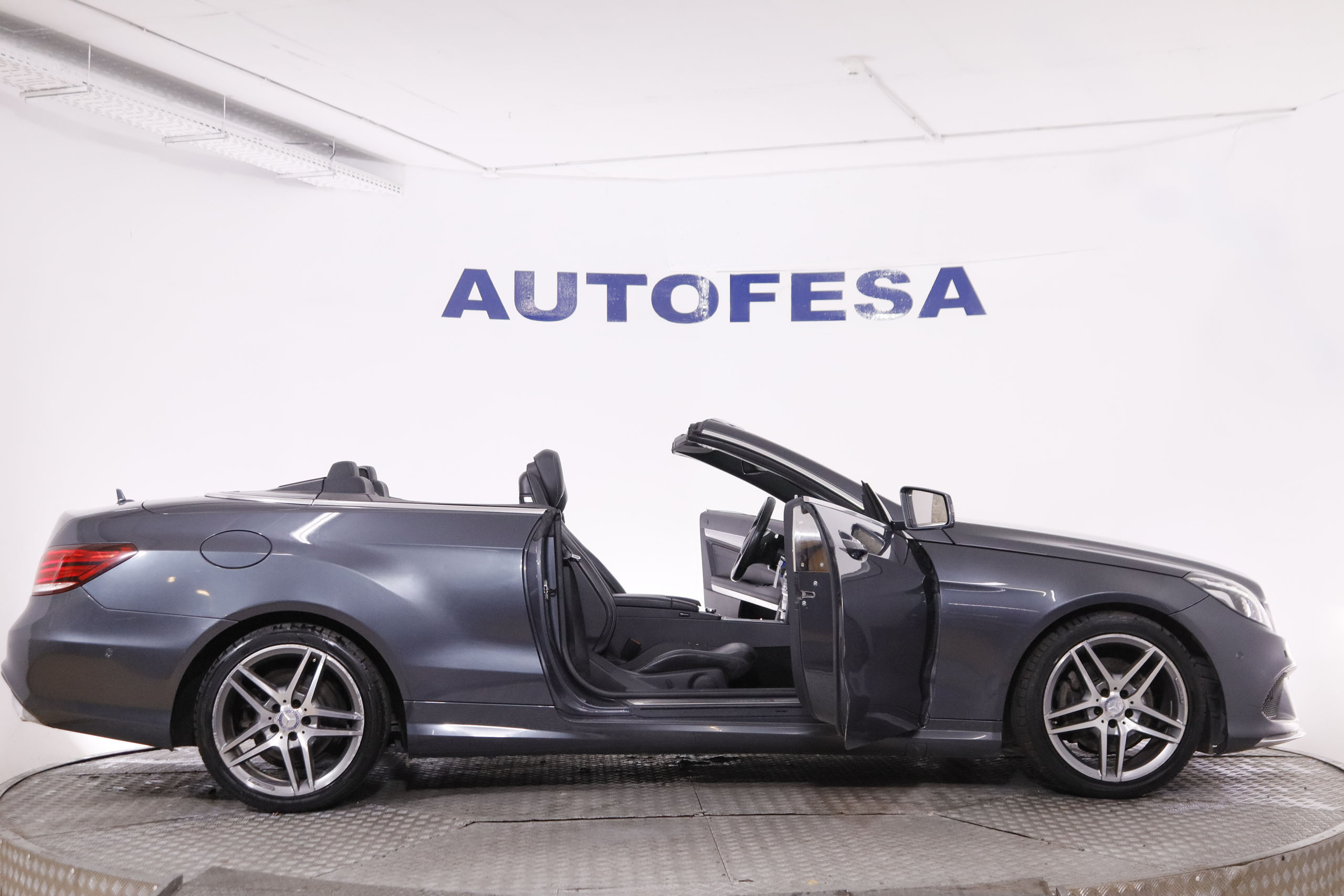 Mercedes-benz E 220 CLASE E E220 D CABRIO AMG LINE AUTO 170CV 2P # CUERO, NAVY, PARKTRONIC foto 10