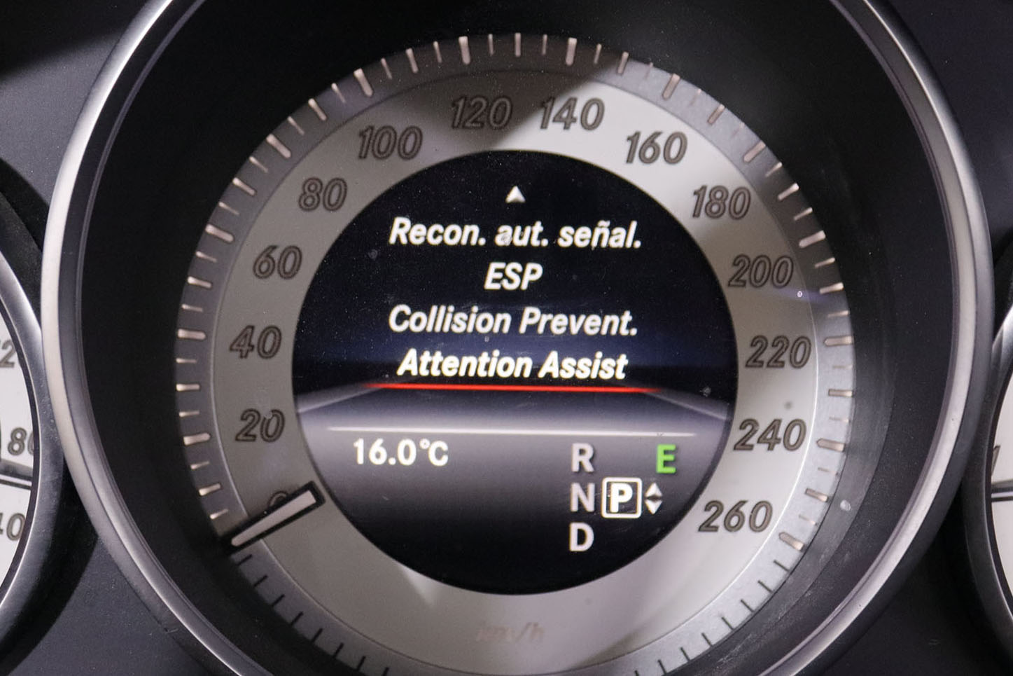 Mercedes-benz E 220 CLASE E E220 D CABRIO AMG LINE AUTO 170CV 2P # CUERO, NAVY, PARKTRONIC foto 20