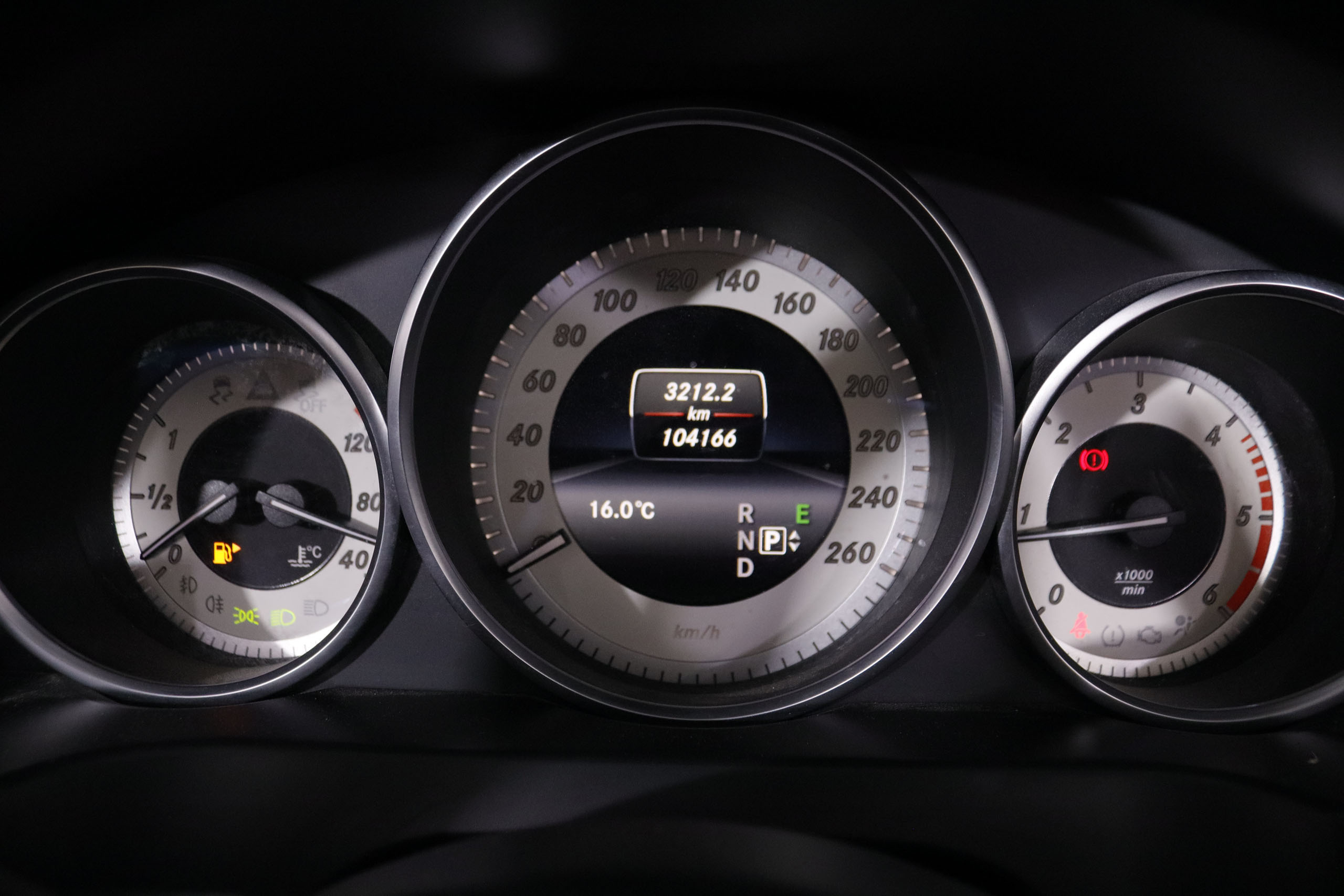 Mercedes-benz E 220 CLASE E E220 D CABRIO AMG LINE AUTO 170CV 2P # CUERO, NAVY, PARKTRONIC foto 19