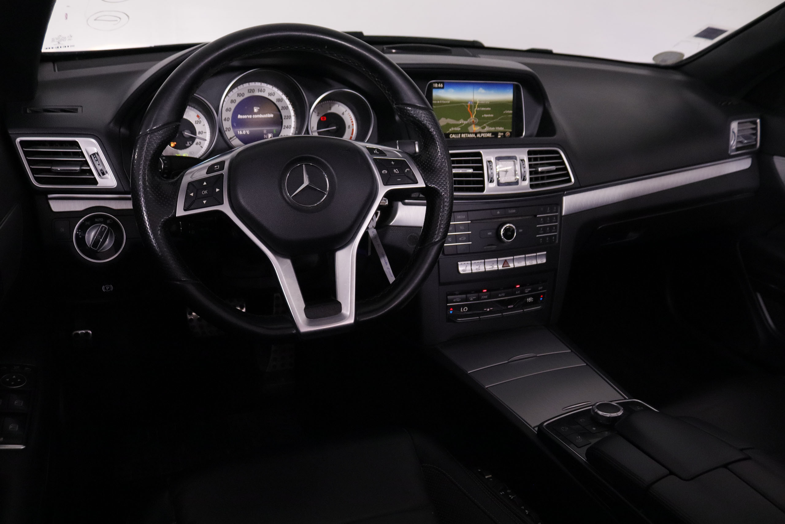 Mercedes-benz E 220 CLASE E E220 D CABRIO AMG LINE AUTO 170CV 2P # CUERO, NAVY, PARKTRONIC foto 15