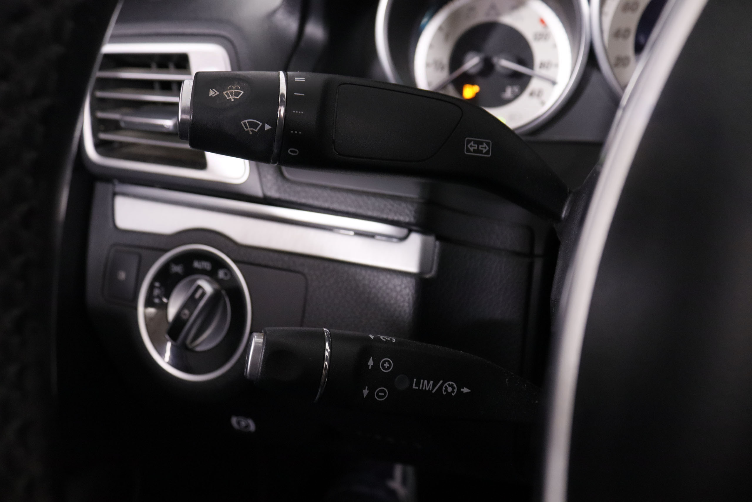 Mercedes-benz E 220 CLASE E E220 D CABRIO AMG LINE AUTO 170CV 2P # CUERO, NAVY, PARKTRONIC foto 21