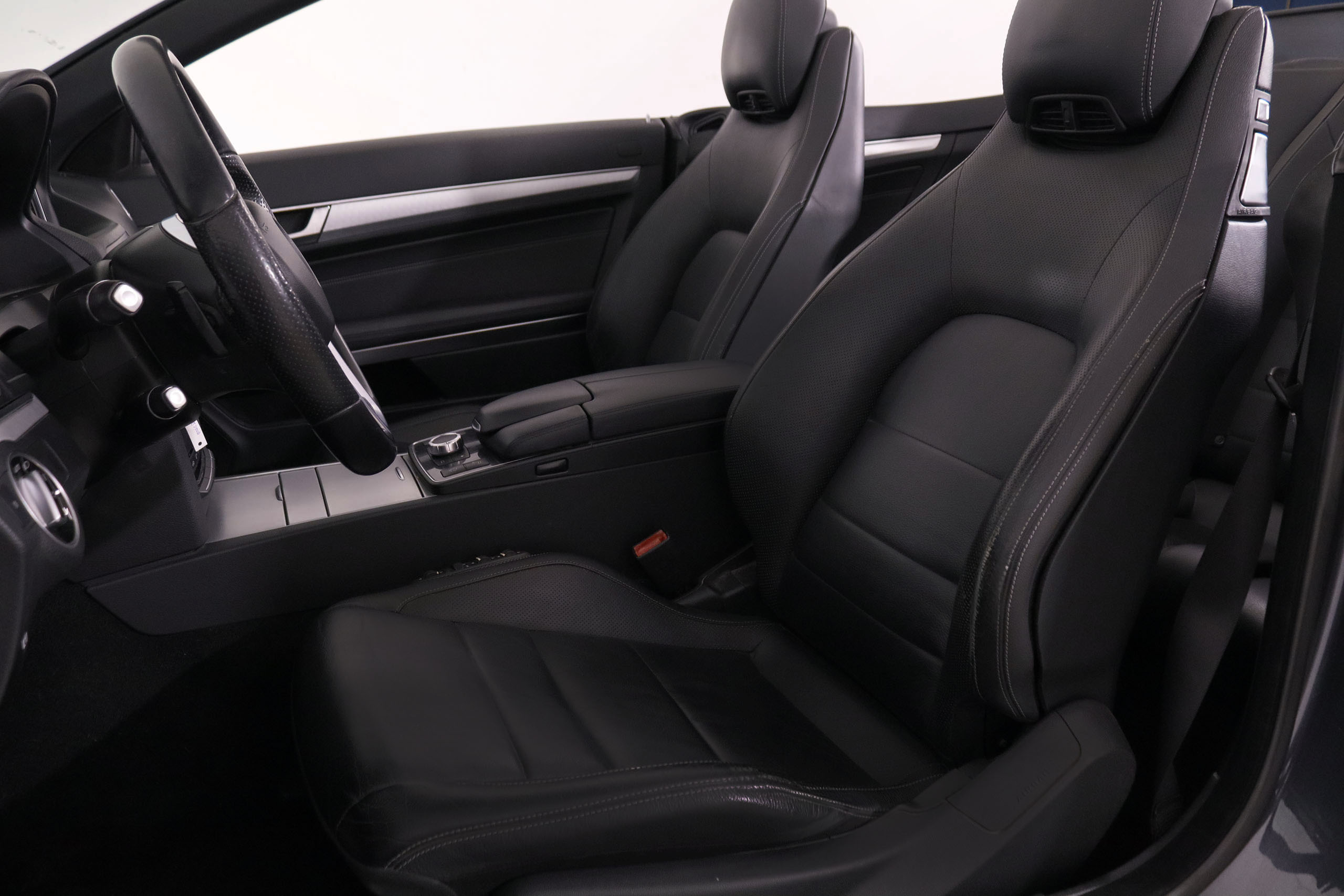 Mercedes-benz E 220 CLASE E E220 D CABRIO AMG LINE AUTO 170CV 2P # CUERO, NAVY, PARKTRONIC foto 27