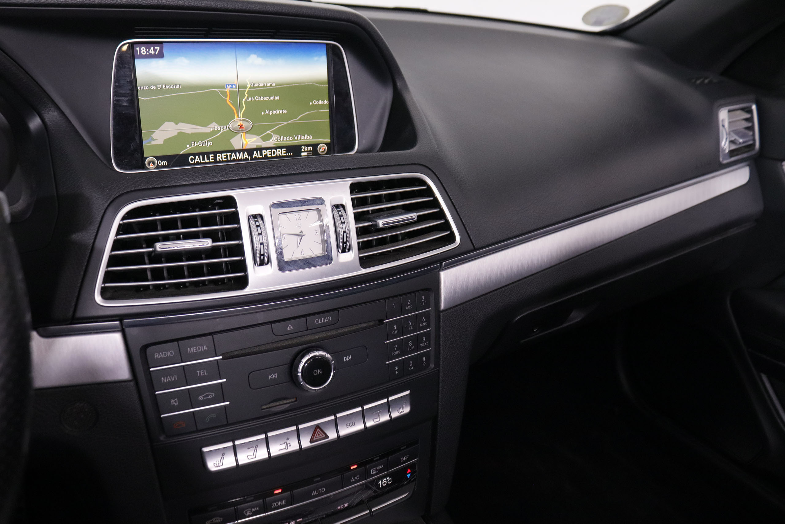 Mercedes-benz E 220 CLASE E E220 D CABRIO AMG LINE AUTO 170CV 2P # CUERO, NAVY, PARKTRONIC foto 22