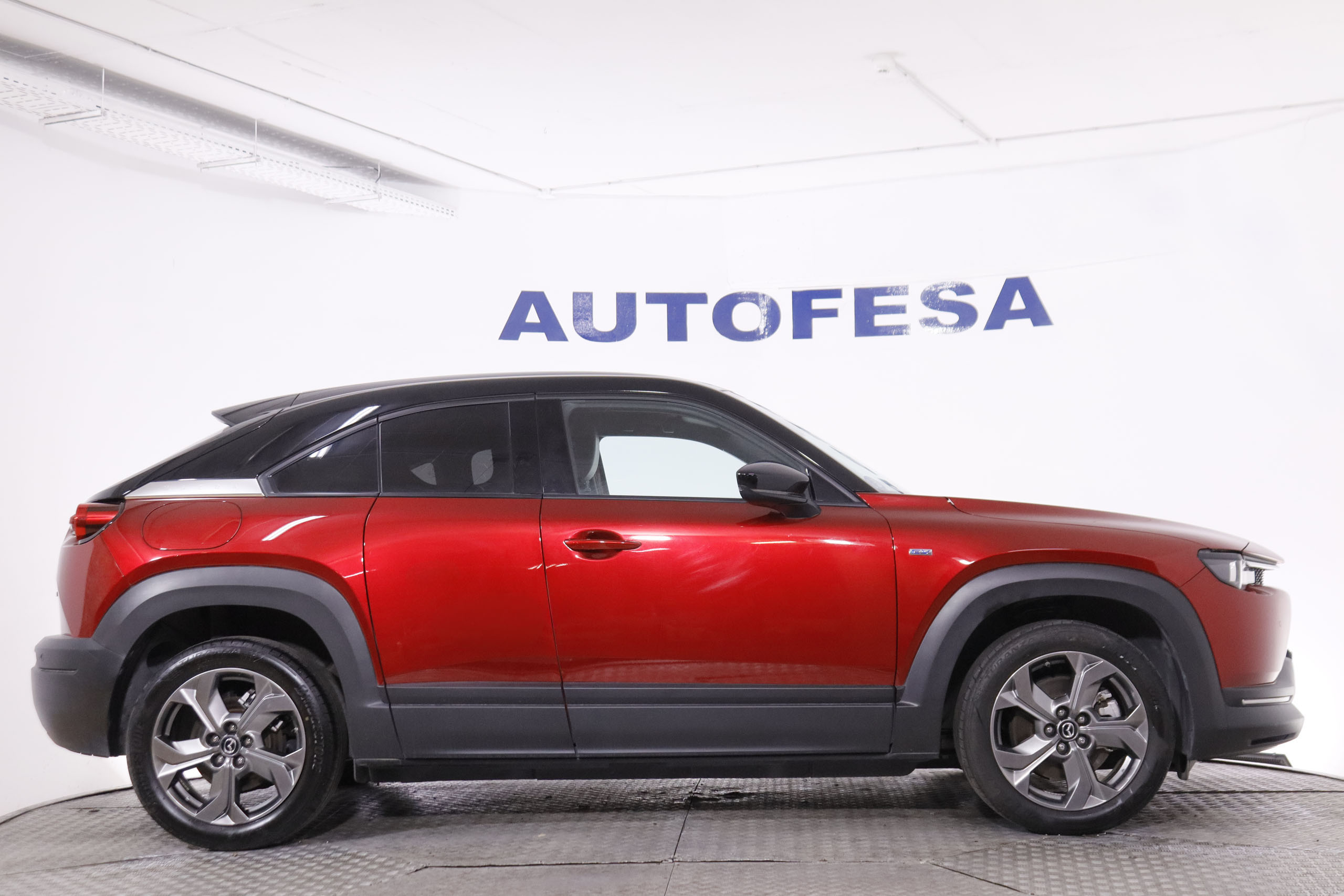 Mazda MX-30 ELECTRICO E-SKYACTIVE ADVANTAGE 145CV 5P # OPCIONES POR 1694€, IVA DEDUCIBLE, NAVY, PARKTRONIC foto 13