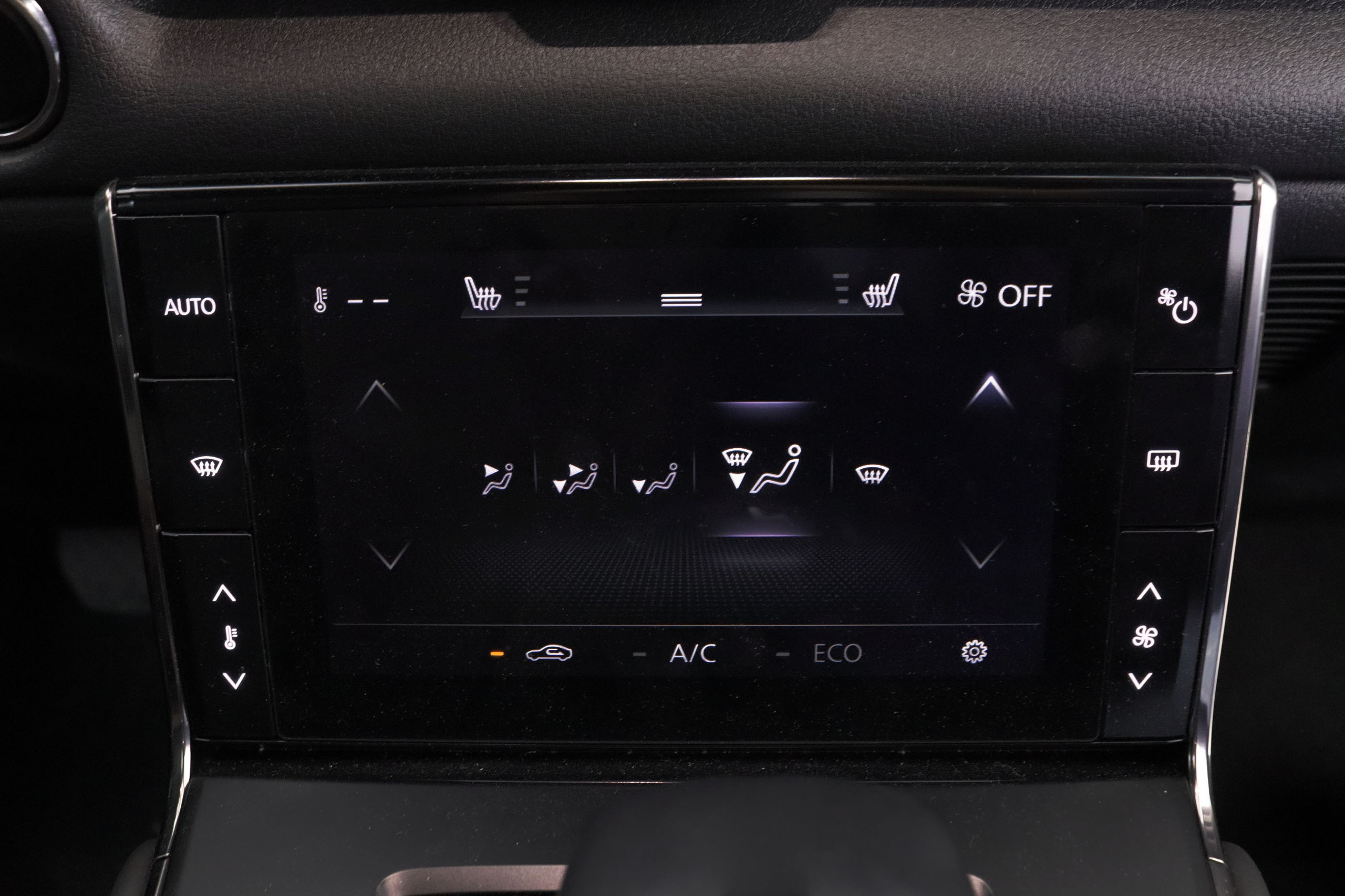 Mazda MX-30 ELECTRICO E-SKYACTIVE ADVANTAGE 145CV 5P # OPCIONES POR 1694€, IVA DEDUCIBLE, NAVY, PARKTRONIC foto 23