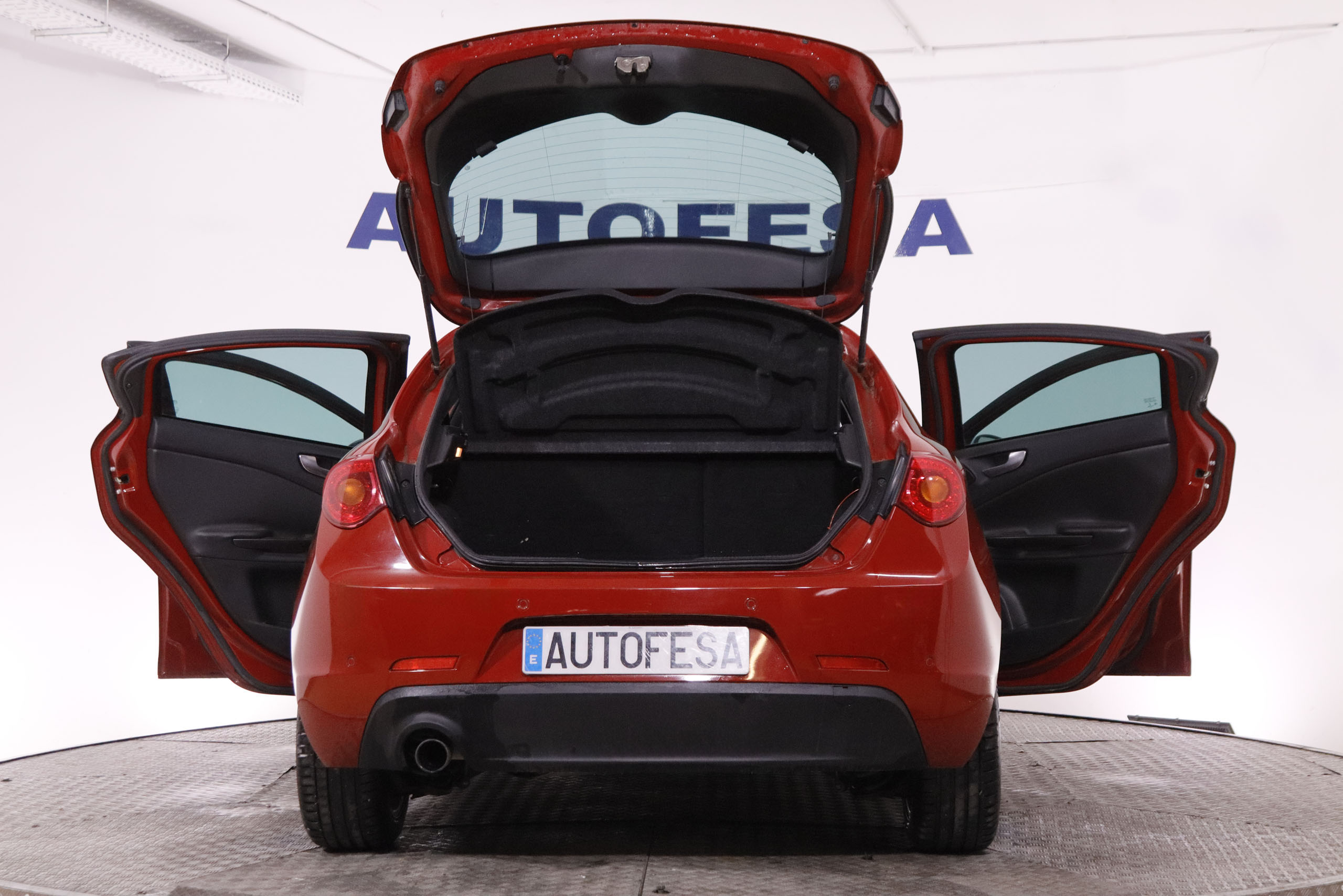 Alfa Romeo Giulietta 1.4 TB DISTINCTIVE 120CV 5P # NAVY, PARKTRONIC foto 10