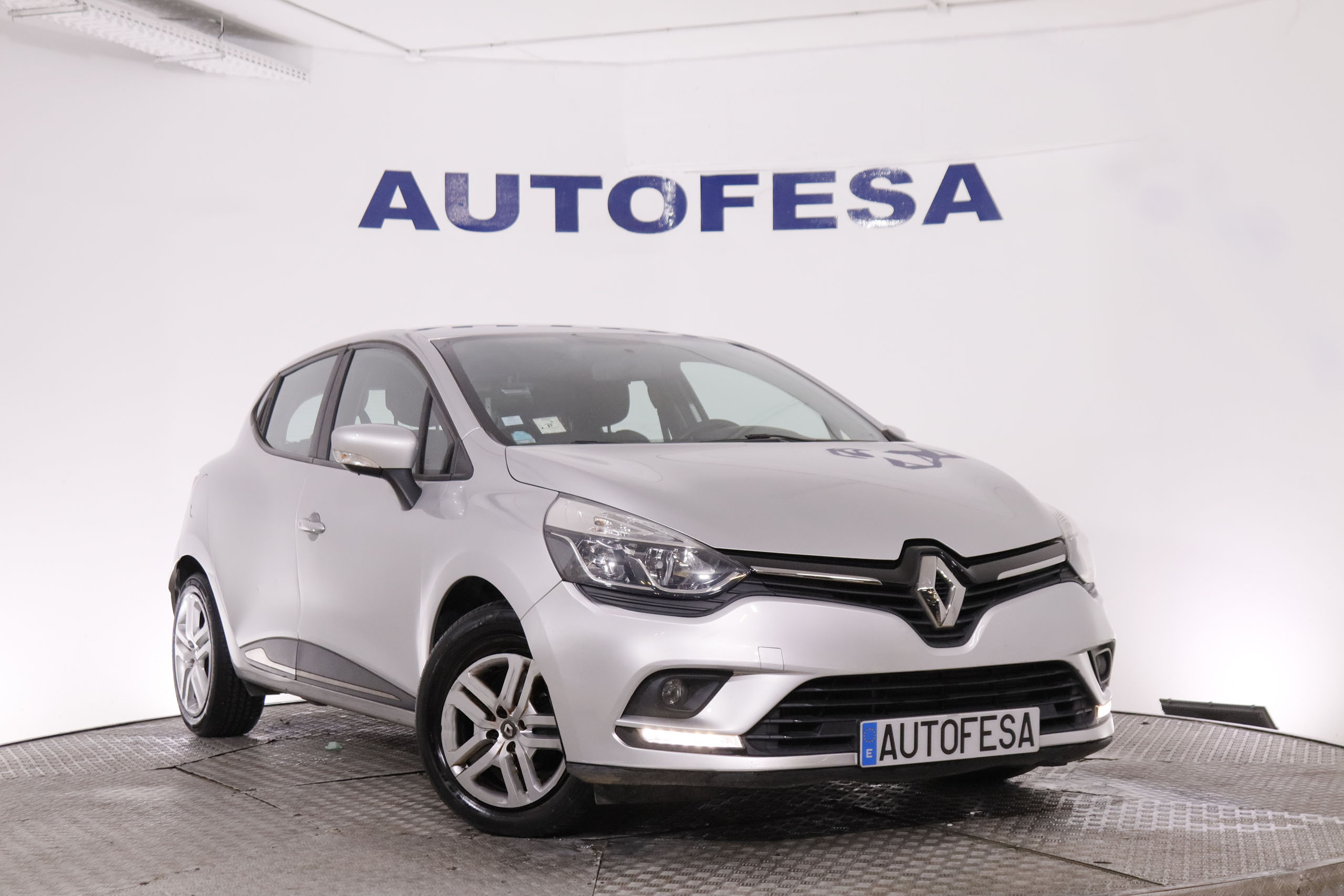 Renault Clio 0.9 TCE BUSINESS 90CV 5P # NAVY, PARKTRONIC foto 3