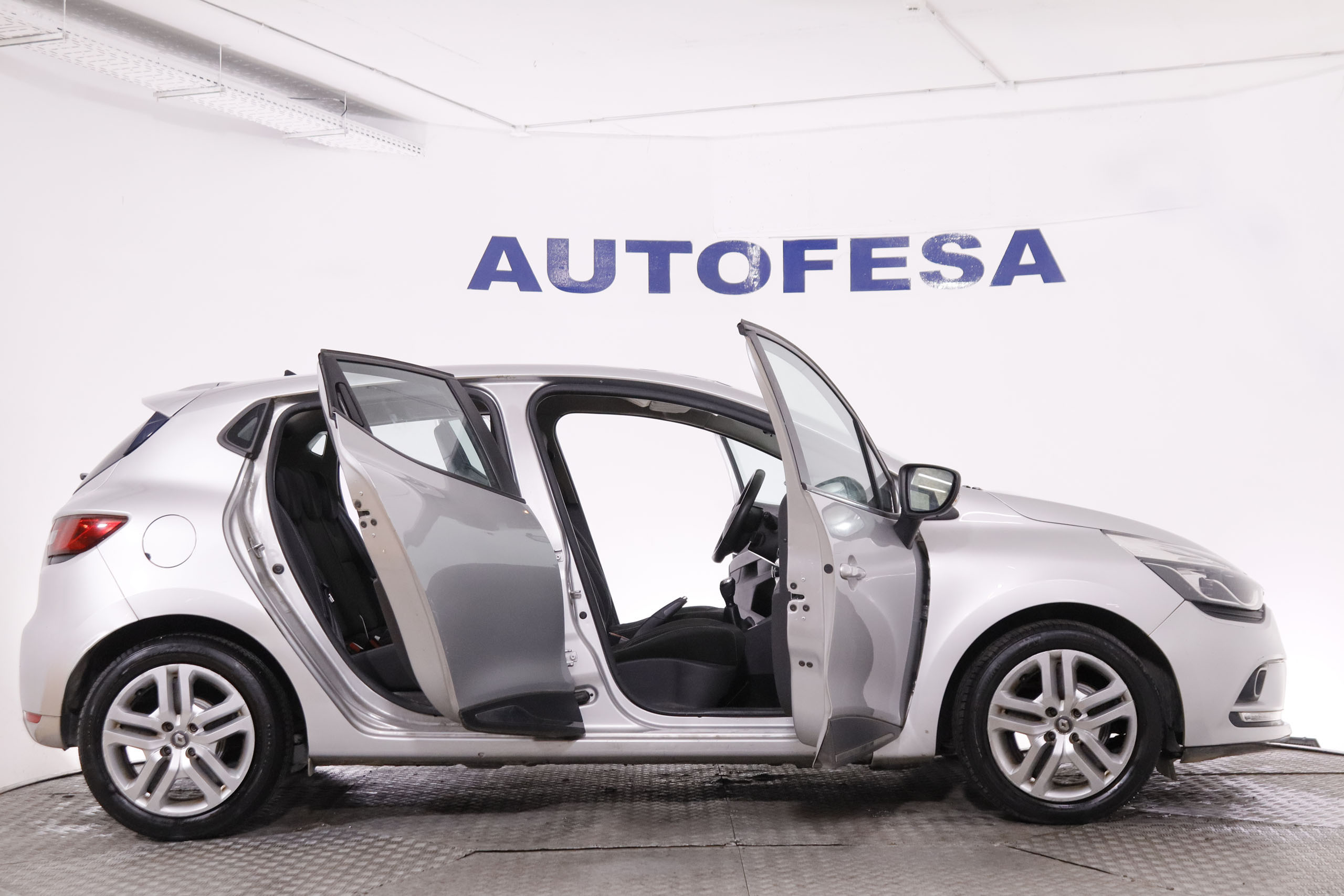 Renault Clio 0.9 TCE BUSINESS 90CV 5P # NAVY, PARKTRONIC foto 10