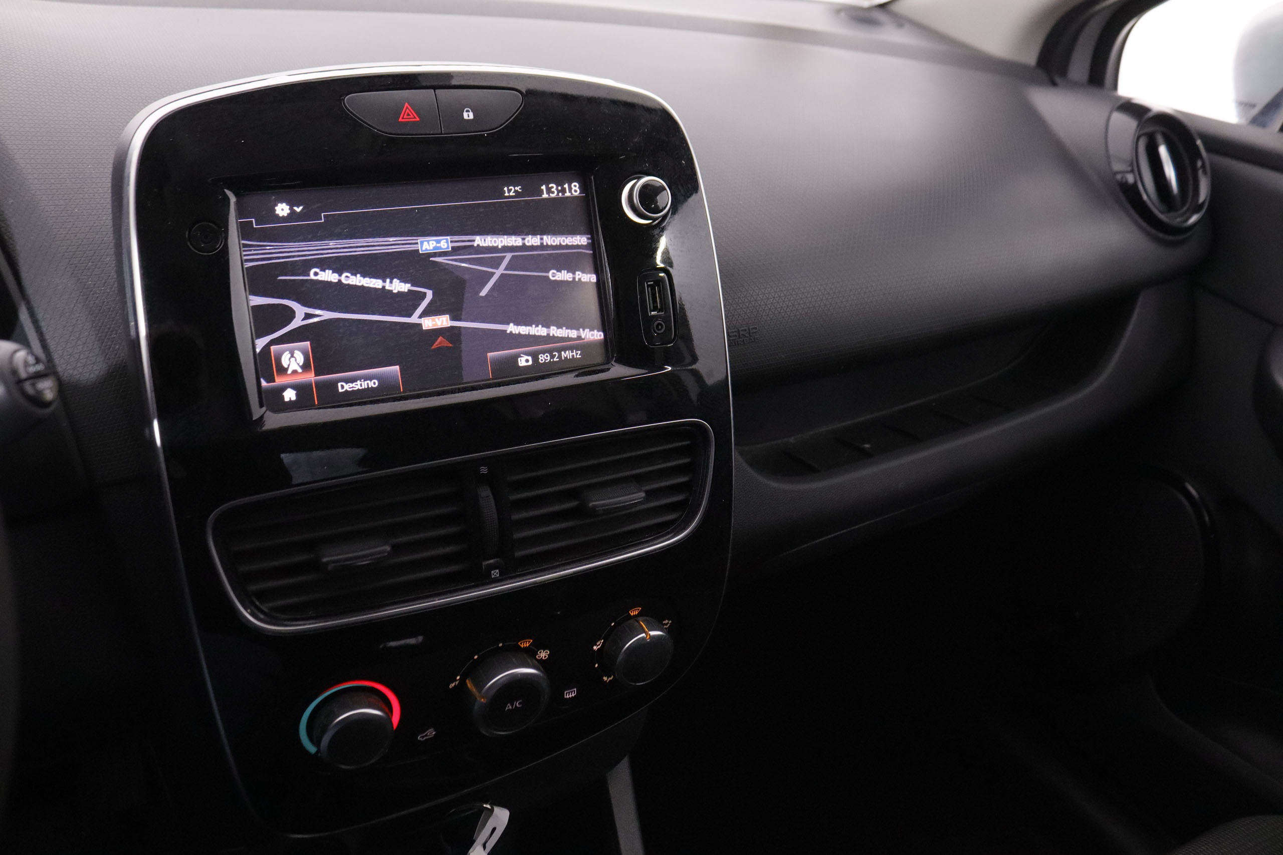 Renault Clio 0.9 TCE BUSINESS 90CV 5P # NAVY, PARKTRONIC foto 18