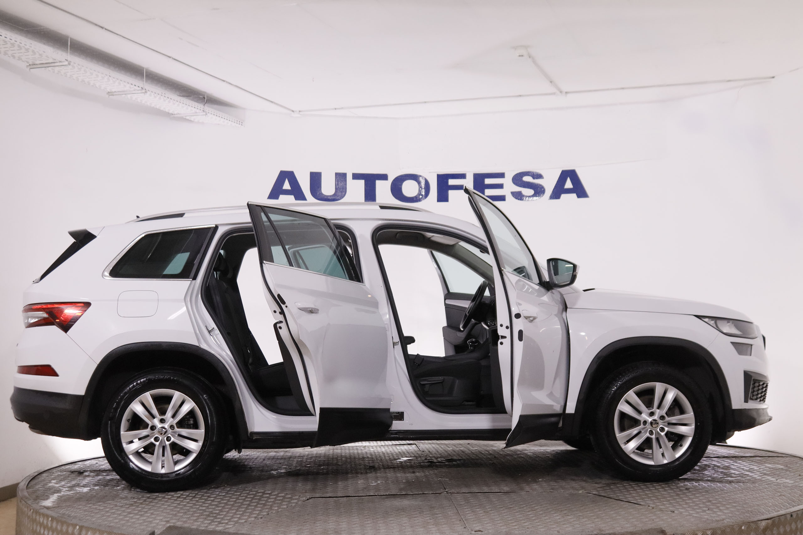 Skoda Kodiaq 2.0 TDI DSG 4X4 AMBITION AUTO 150CV 5P # IVA DEDUCIBLE, NAVY, PARKTRONIC foto 11