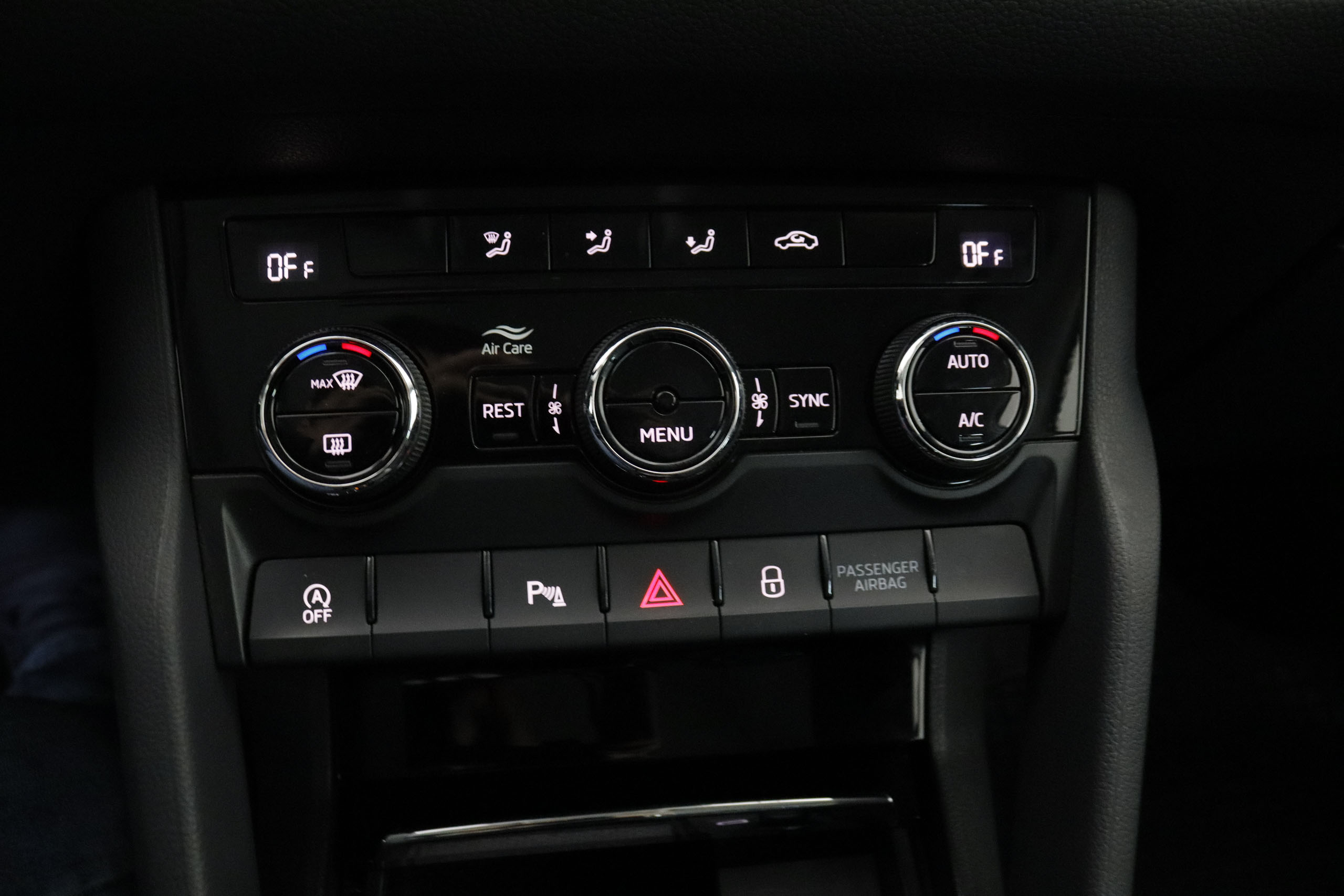 Skoda Kodiaq 2.0 TDI DSG 4X4 AMBITION AUTO 150CV 5P # IVA DEDUCIBLE, NAVY, PARKTRONIC foto 23