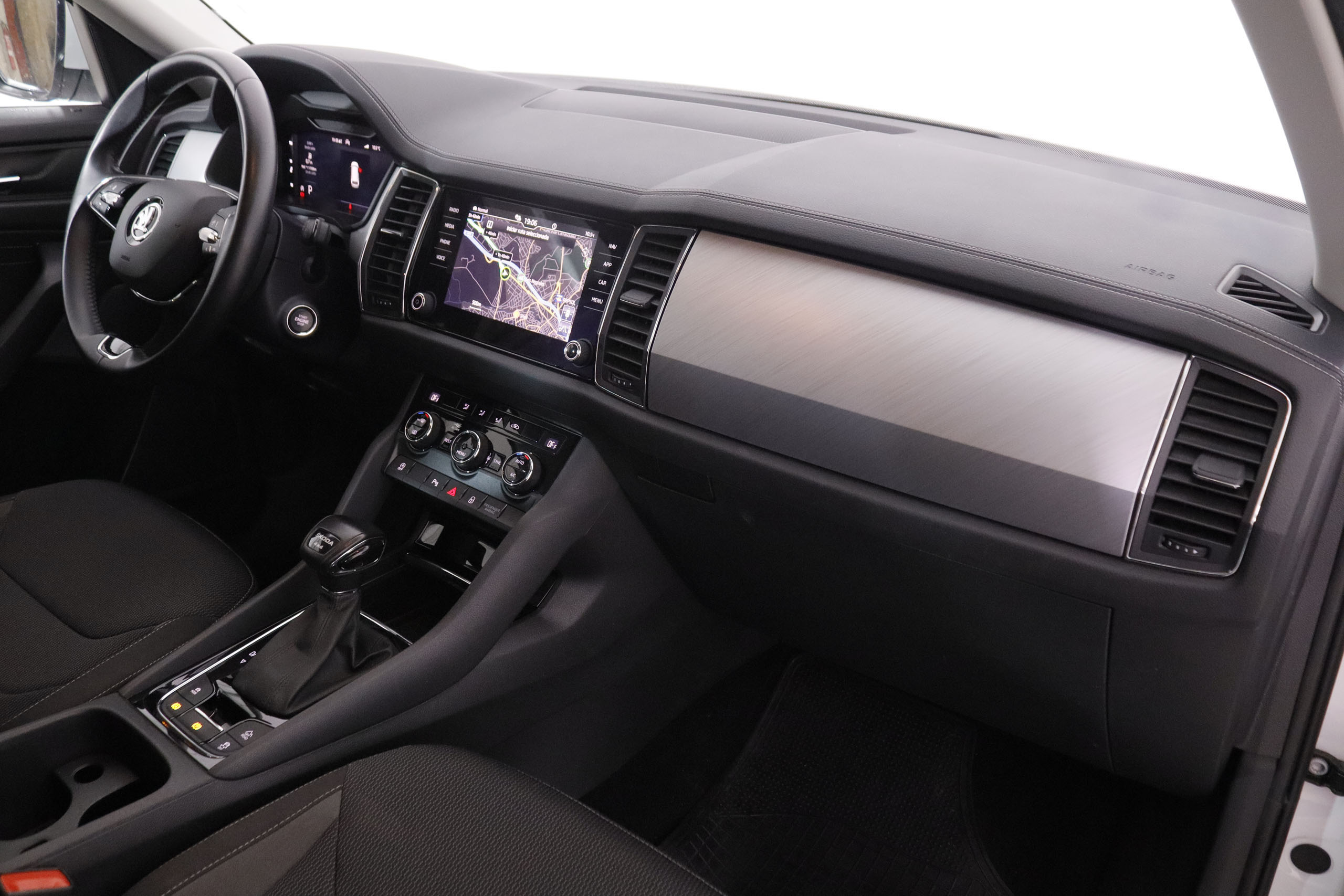 Skoda Kodiaq 2.0 TDI DSG 4X4 AMBITION AUTO 150CV 5P # IVA DEDUCIBLE, NAVY, PARKTRONIC foto 15