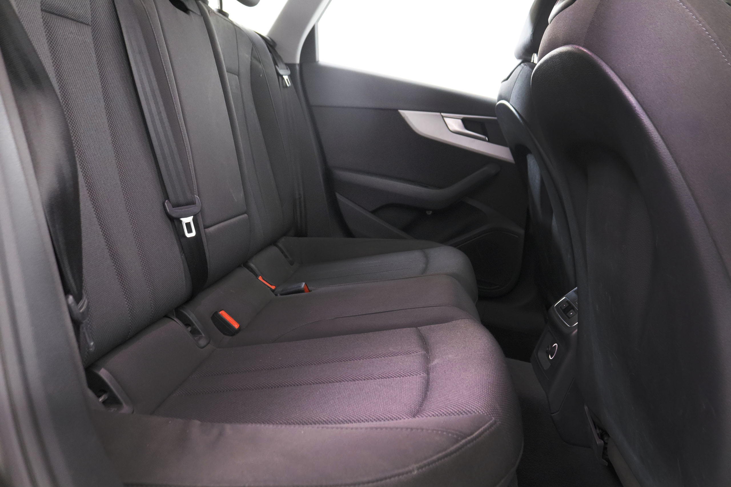 Audi A4 2.0 MHEV AVANT 35 TFSI ADVANCE AUTO 150CV 5P # IVA DEDUCIBLE, NAVY, PARKTRONIC foto 26