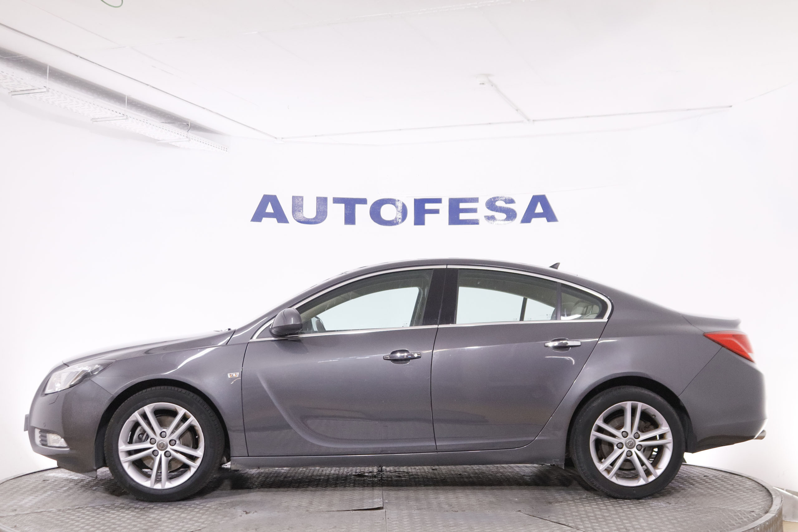 Opel Insignia 1.6T COSMO PACK 180CV 4P # CUERO, NAVY, PARKTRONIC foto 9