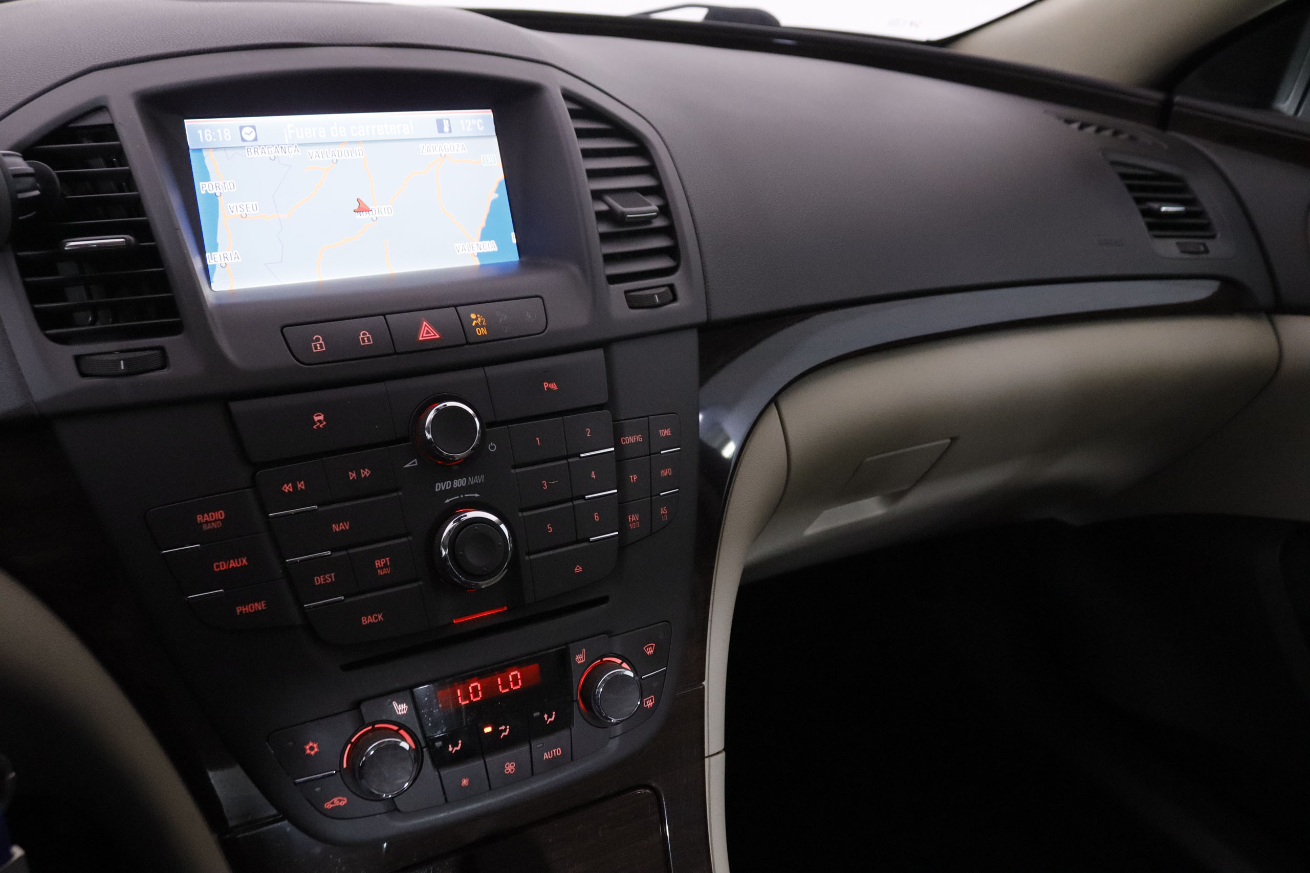 Opel Insignia 1.6T COSMO PACK 180CV 4P # CUERO, NAVY, PARKTRONIC foto 19